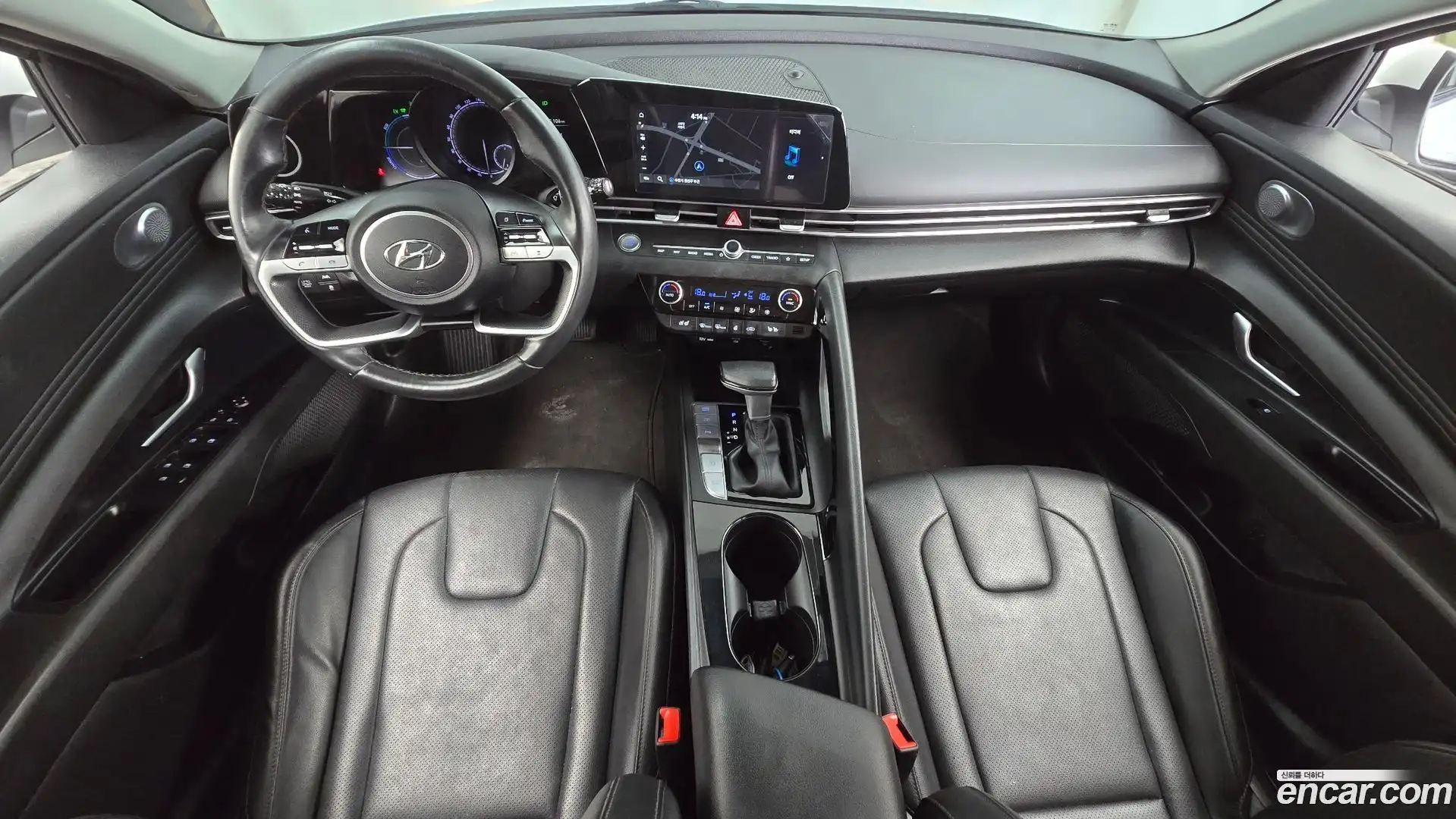 AVANTE Hyundai 2022.5-INNER-007