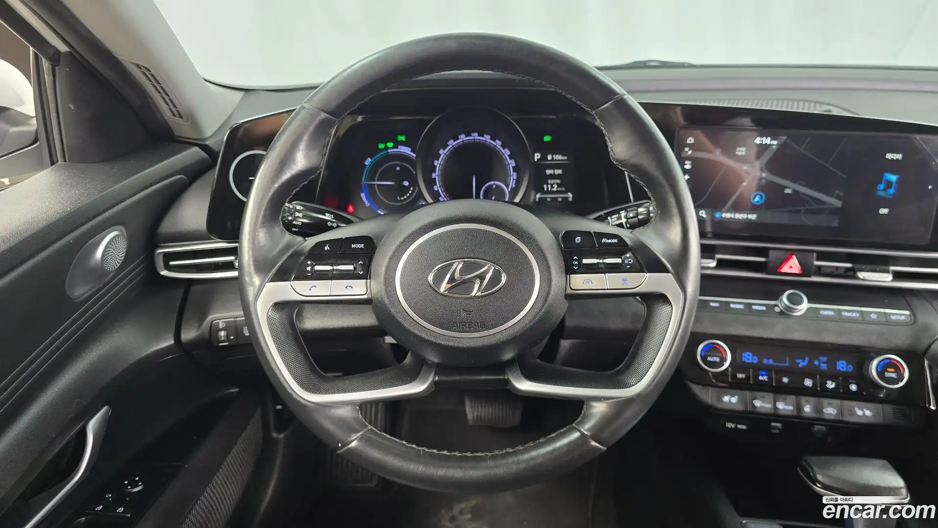 AVANTE Hyundai 2022.5-OPTION-016