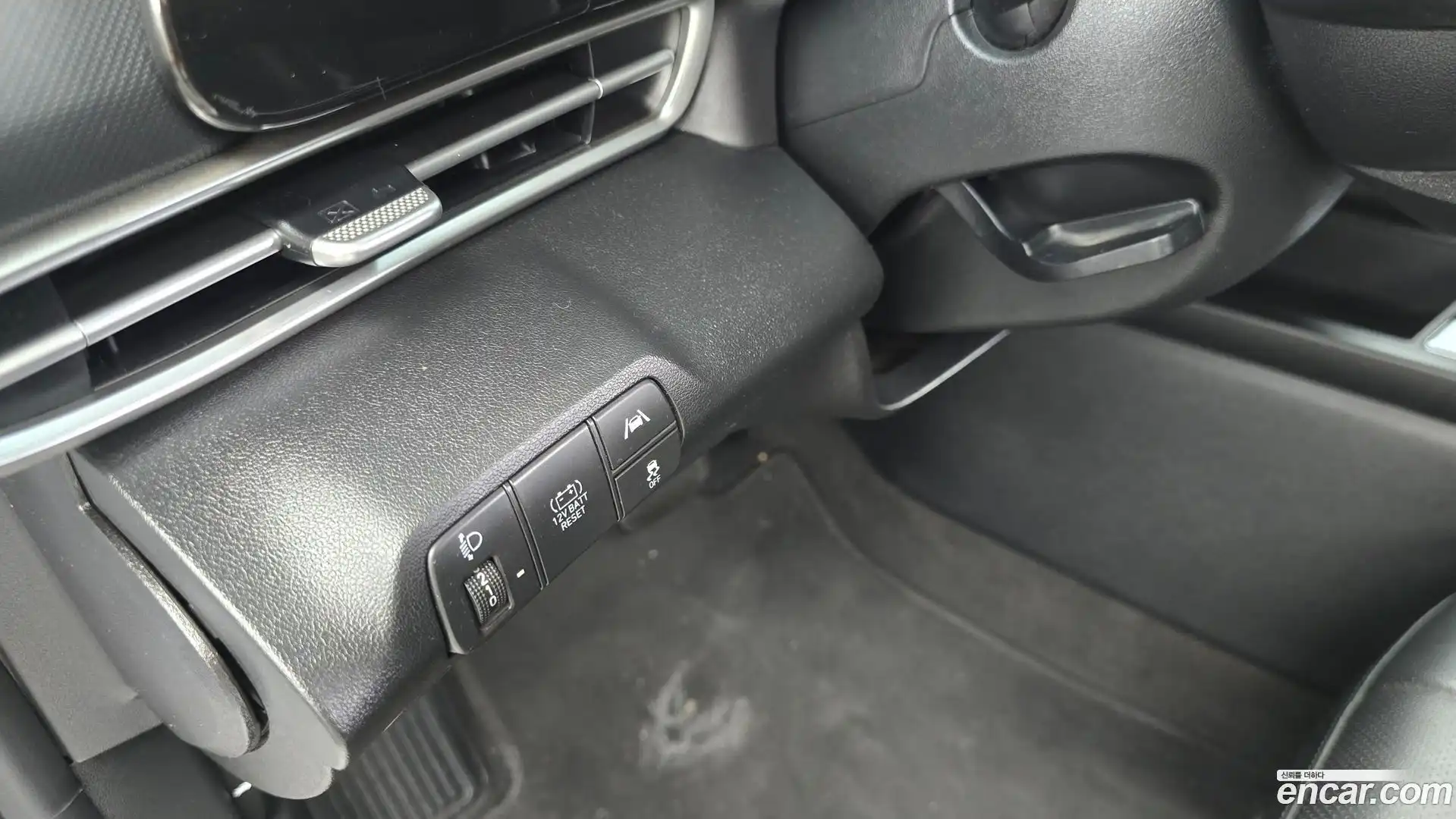 AVANTE Hyundai 2022.5-OPTION-023