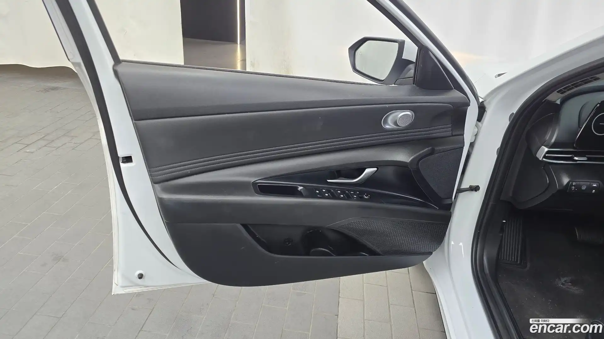 AVANTE Hyundai 2022.5-INNER-034