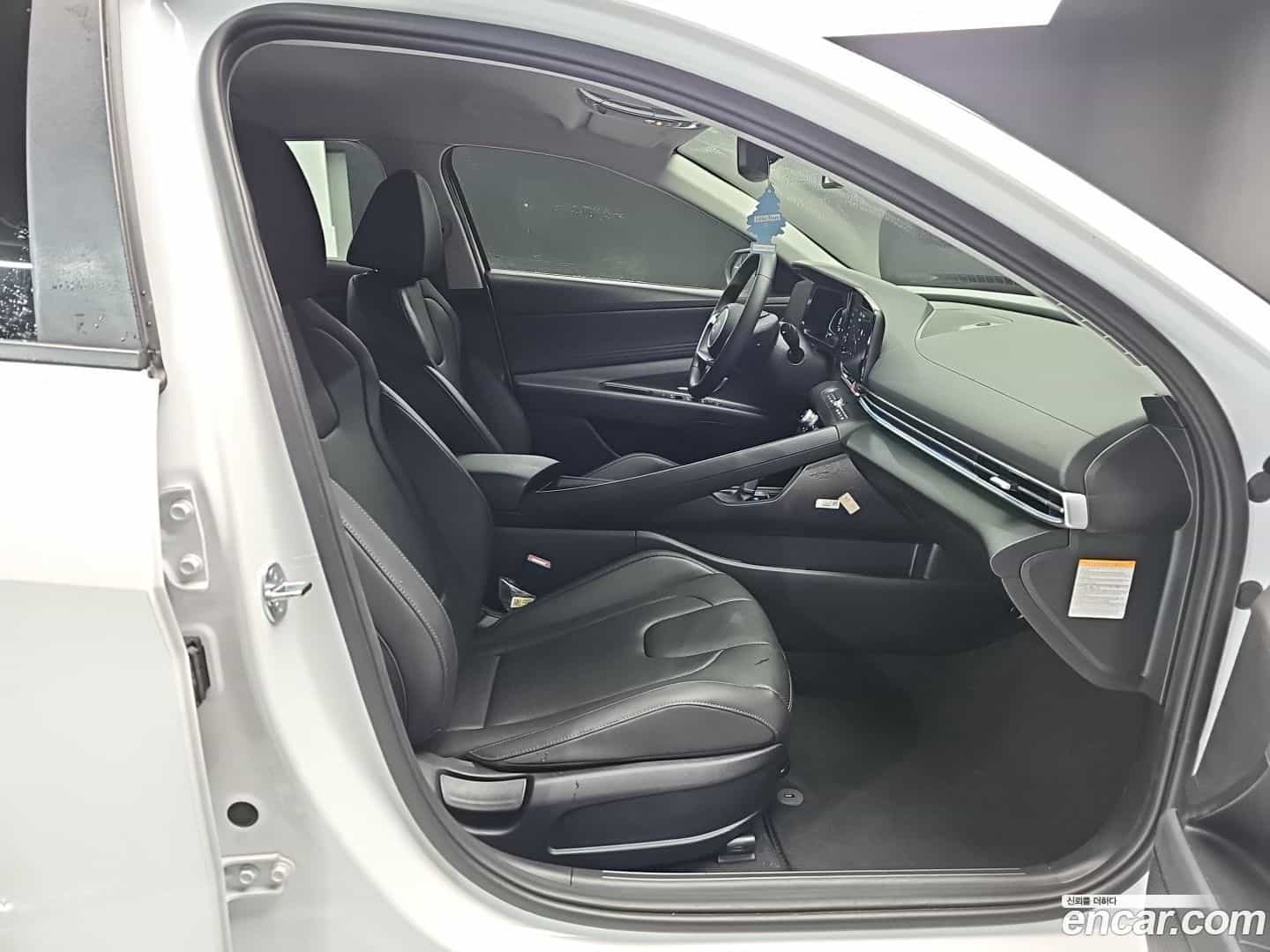 AVANTE Hyundai 2025.3-OPTION-022