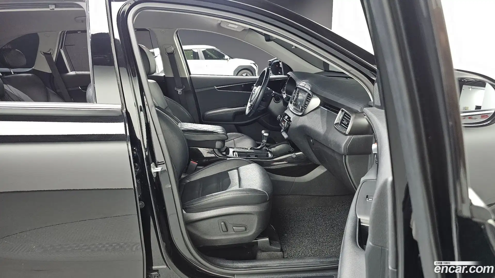 Sorento Kia 2018.3-INNER-036