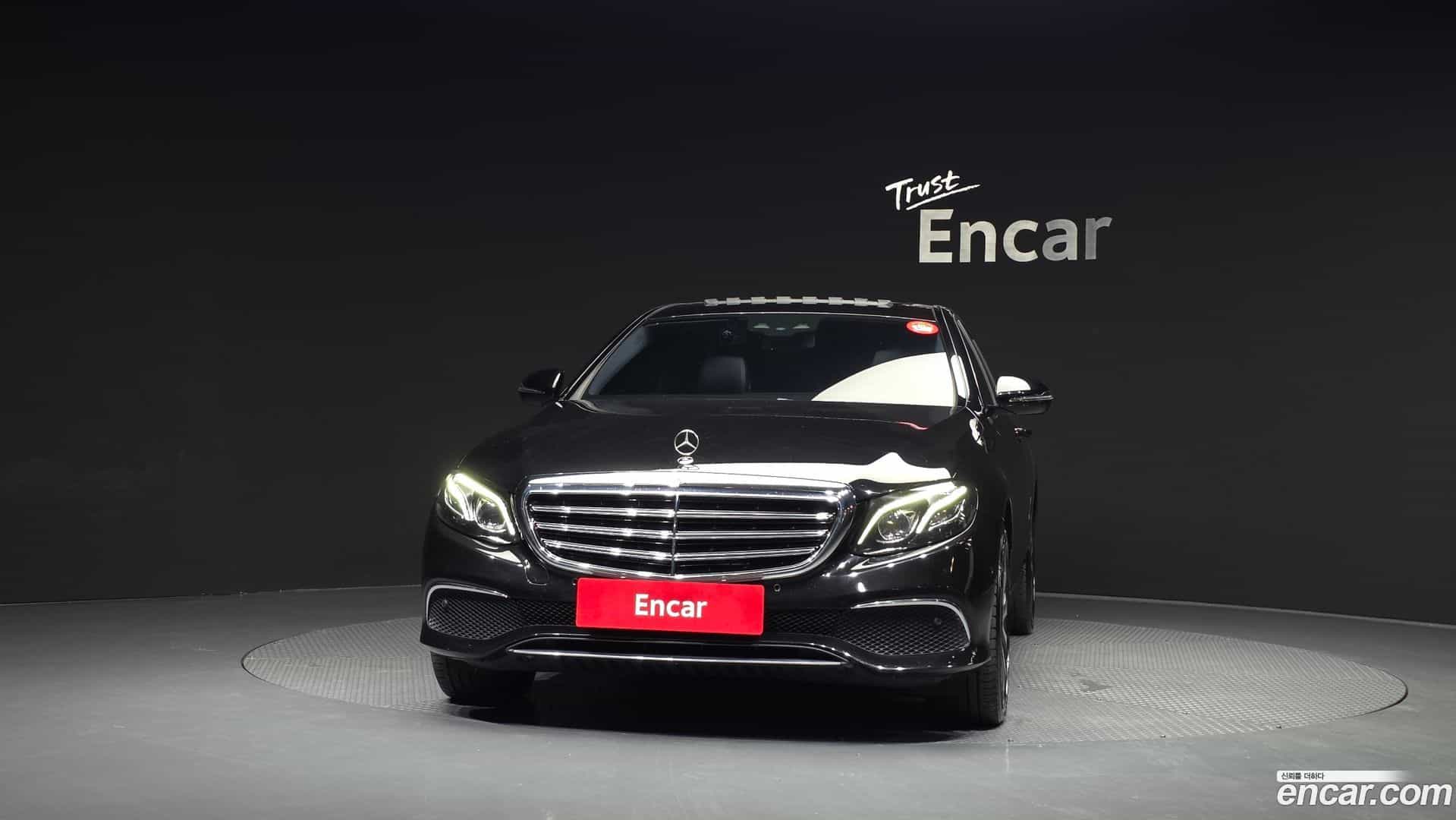 E-Class Mercedes-Benz 2018.6-OUTER-003