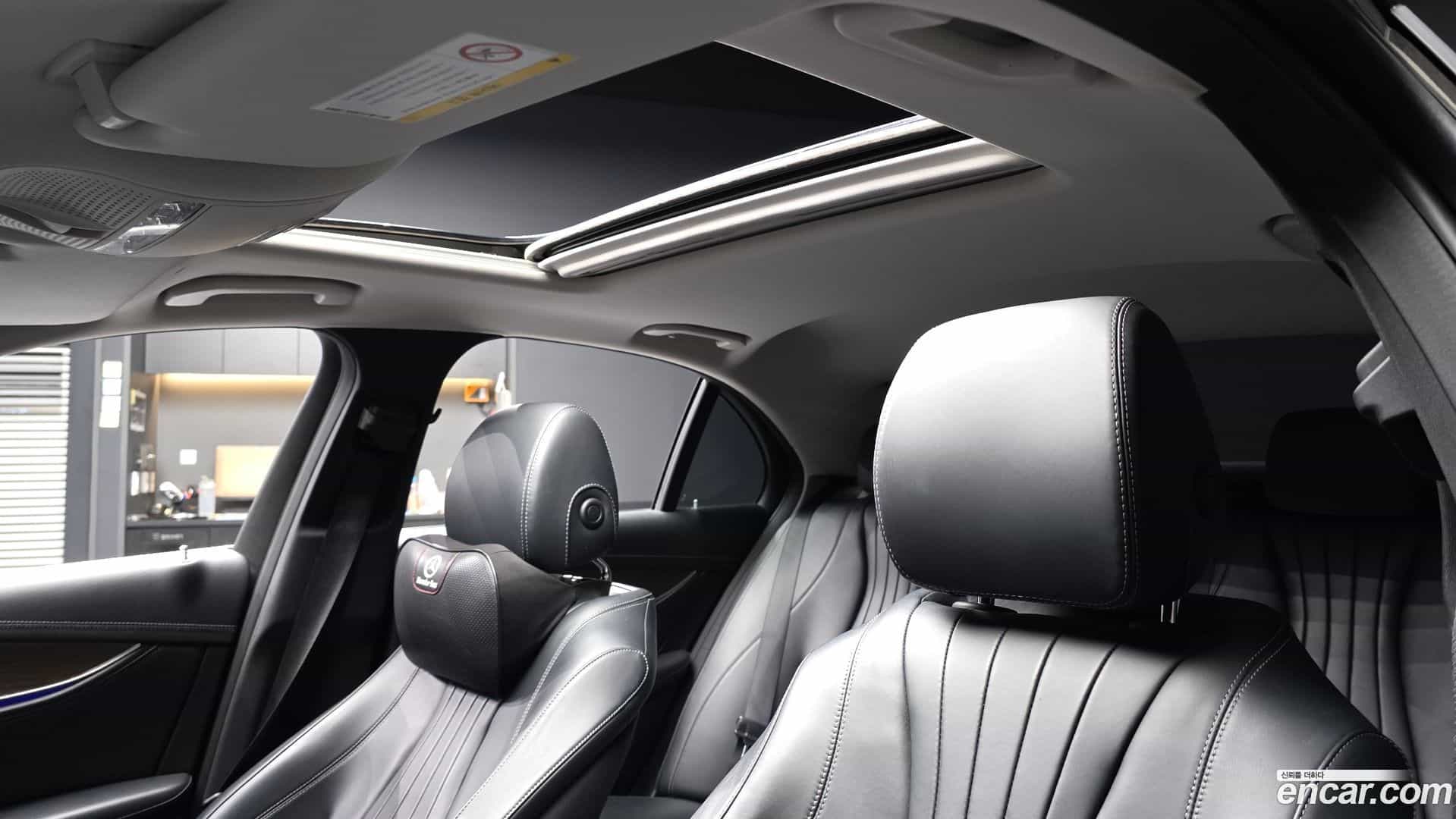 E-Class Mercedes-Benz 2018.6-OPTION-022