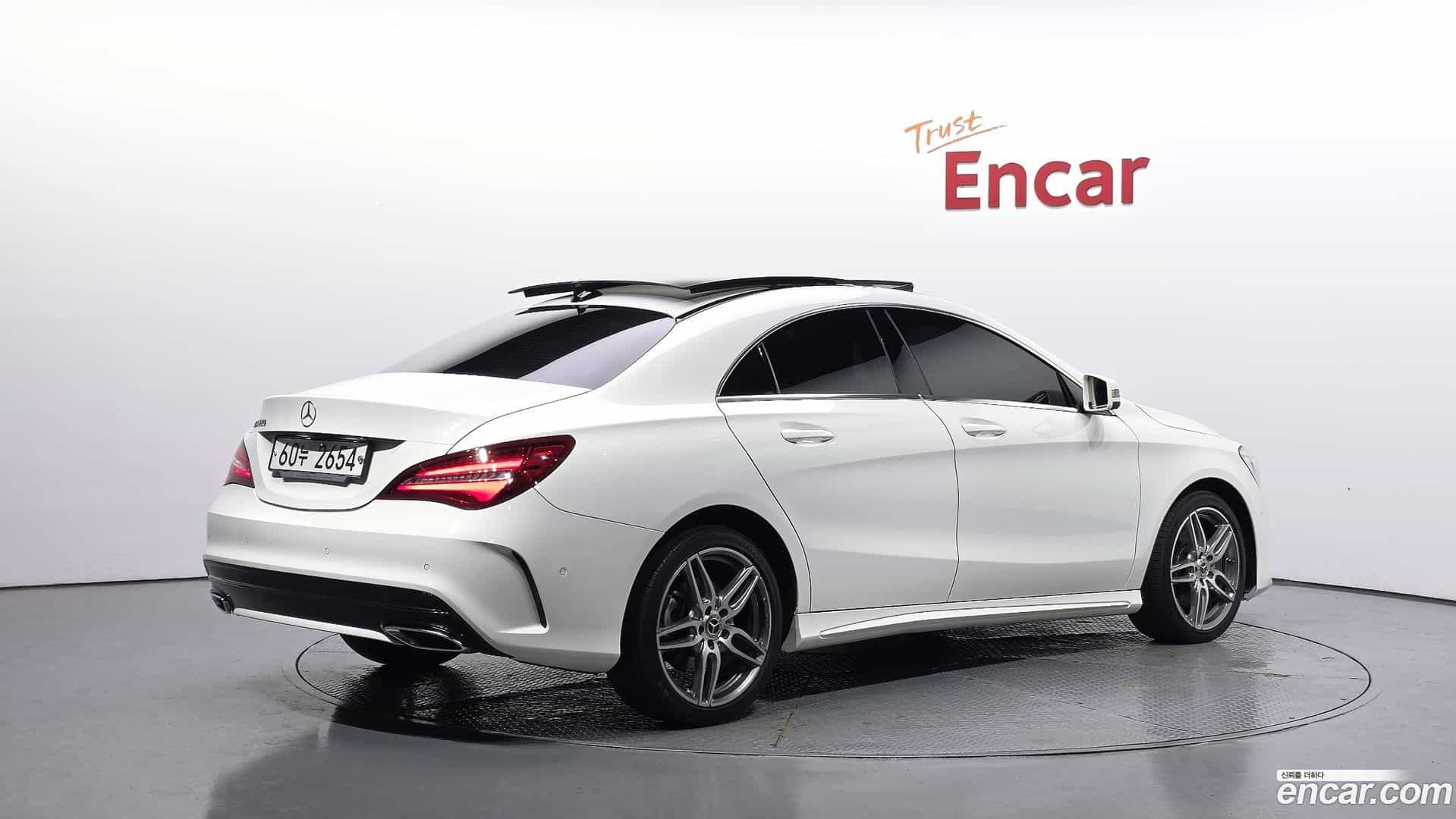 CLA-Class Mercedes-Benz 2018.0-OUTER-002