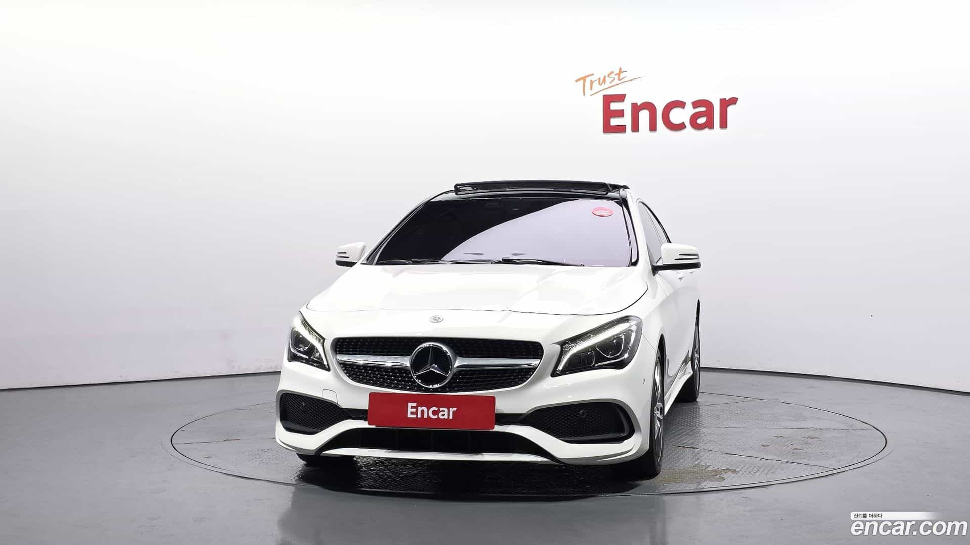 CLA-Class Mercedes-Benz 2018.0-OUTER-003