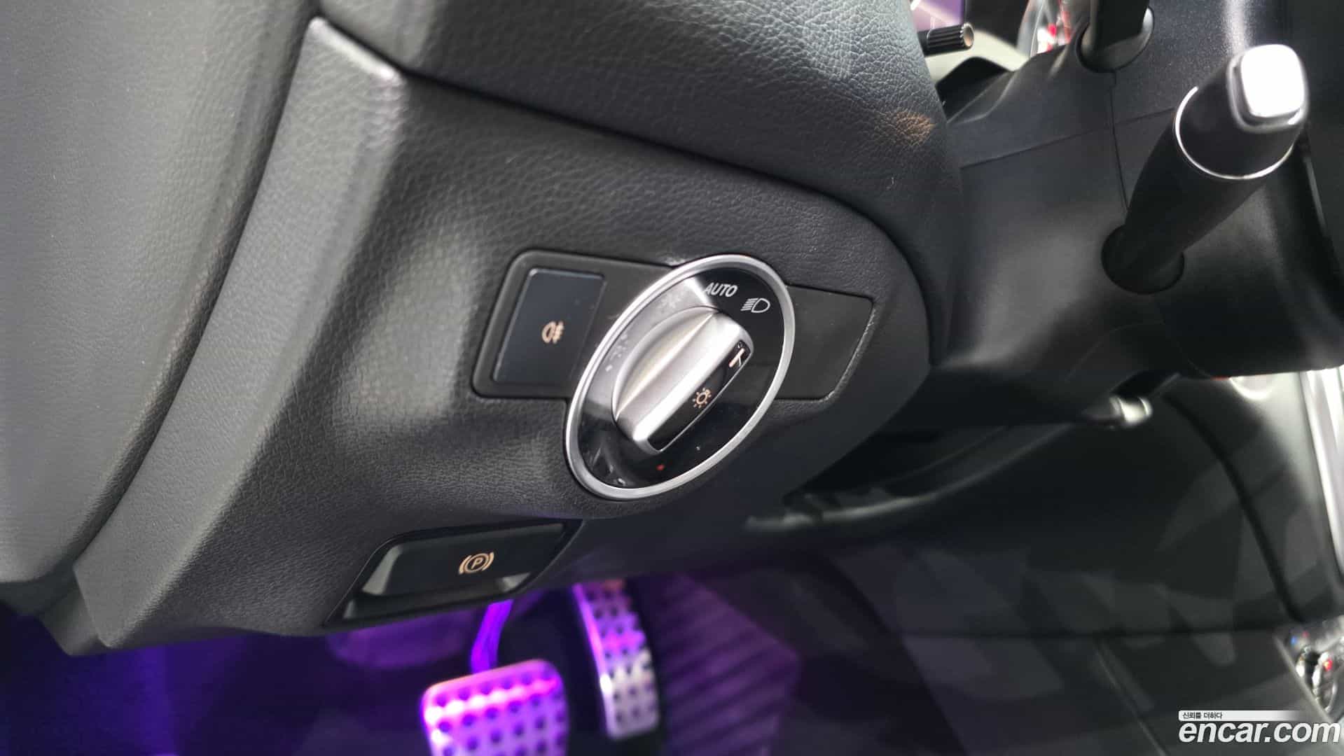 CLA-Class Mercedes-Benz 2018.0-OPTION-024