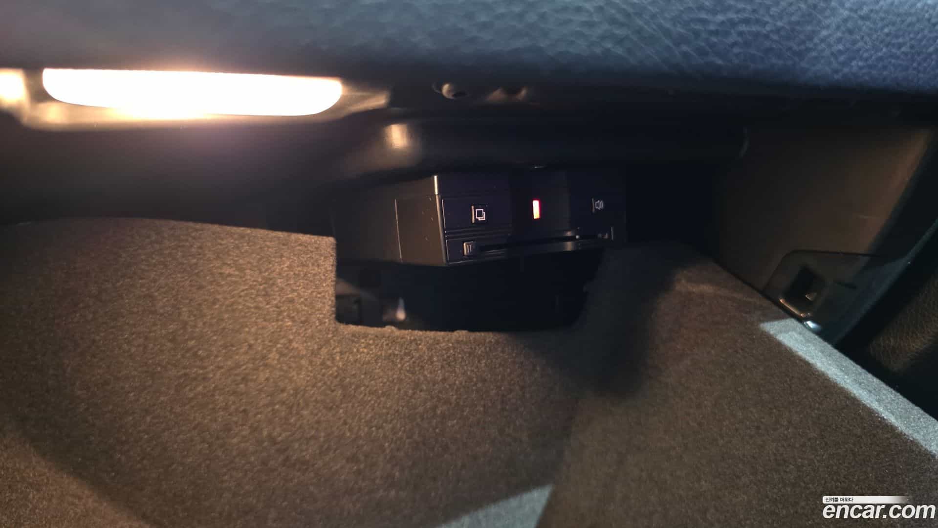 CLA-Class Mercedes-Benz 2018.0-OPTION-042