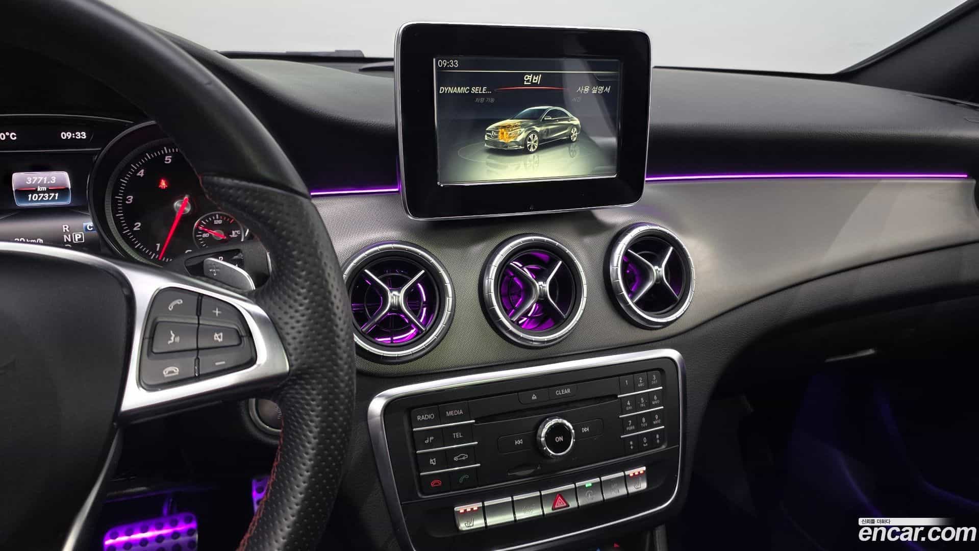 CLA-Class Mercedes-Benz 2018.0-OPTION-043