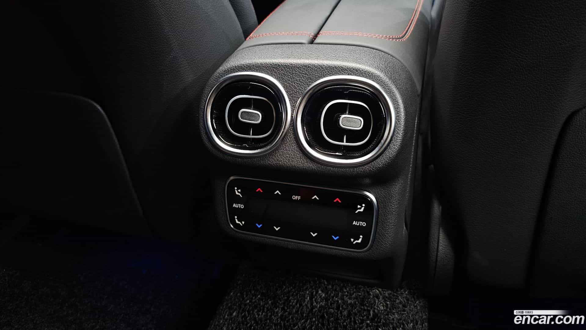 GLC-Class Mercedes-Benz 2025.3-OPTION-049