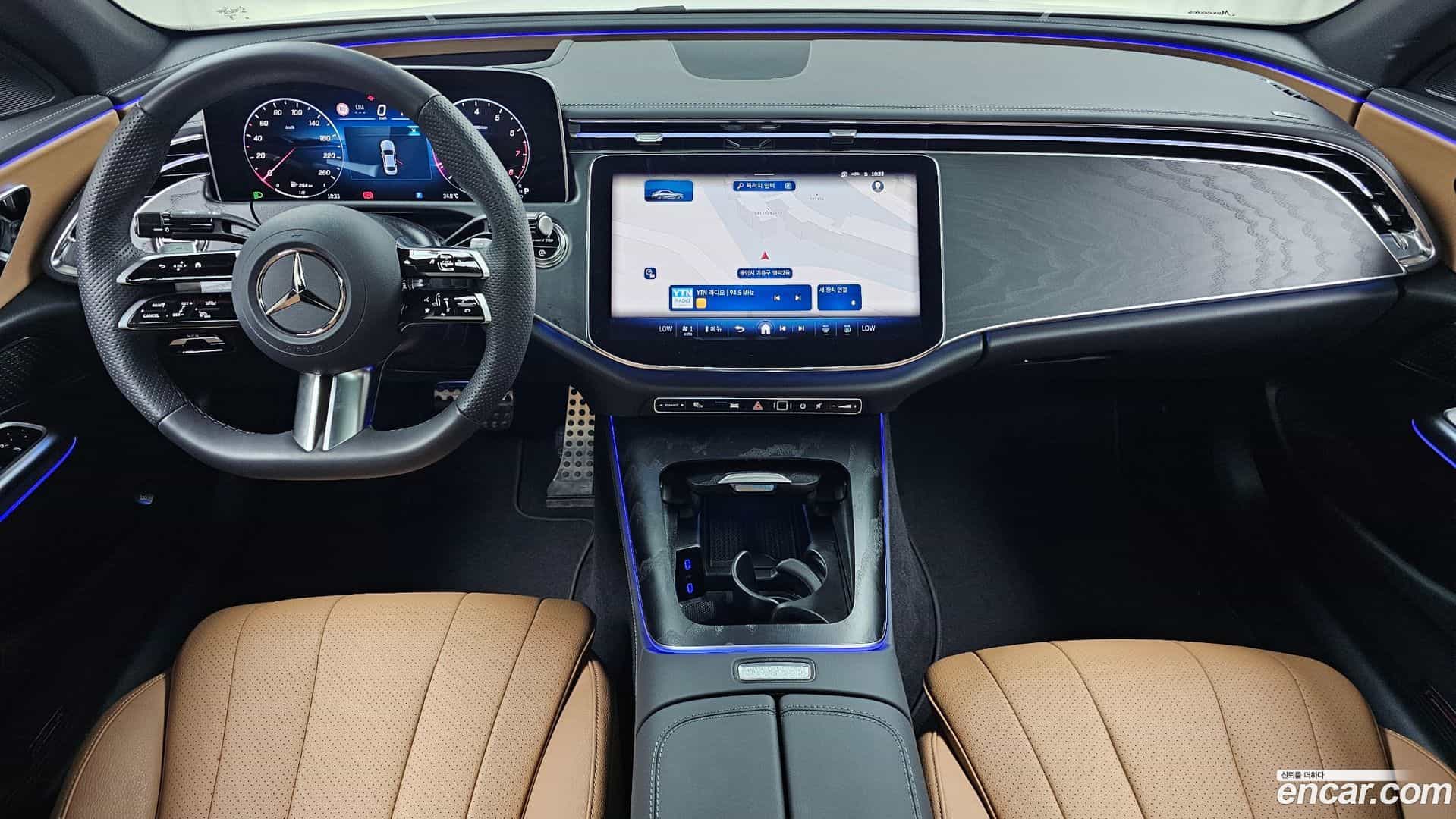 E-Class Mercedes-Benz 2025.8-INNER-007