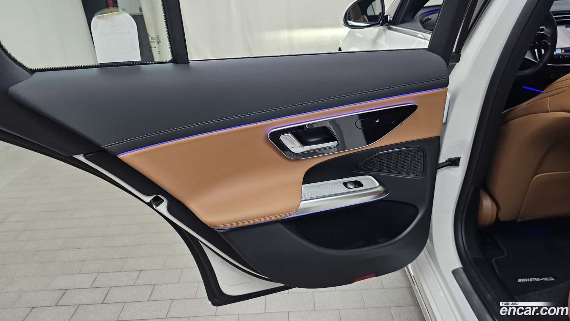 E-Class Mercedes-Benz 2025.8-INNER-035