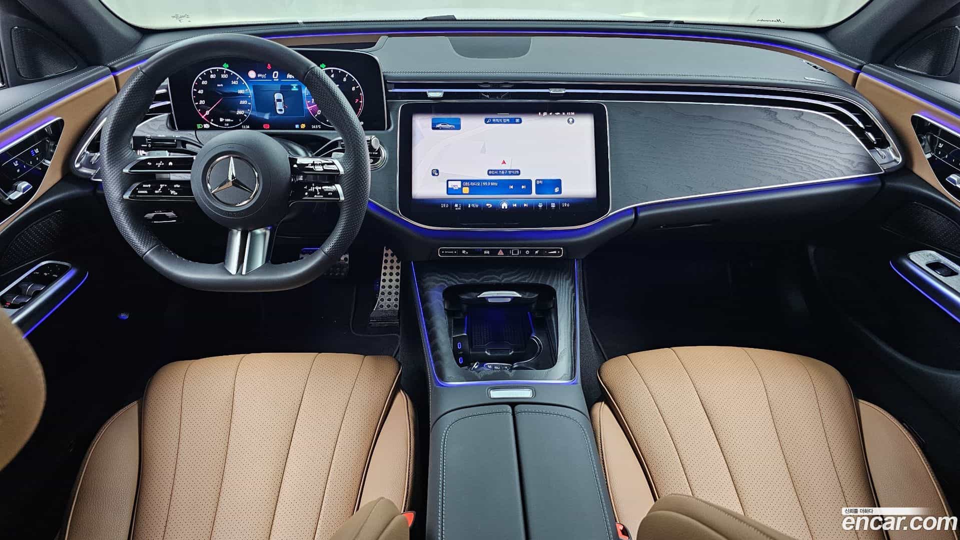 E-Class Mercedes-Benz 2025.8-INNER-007