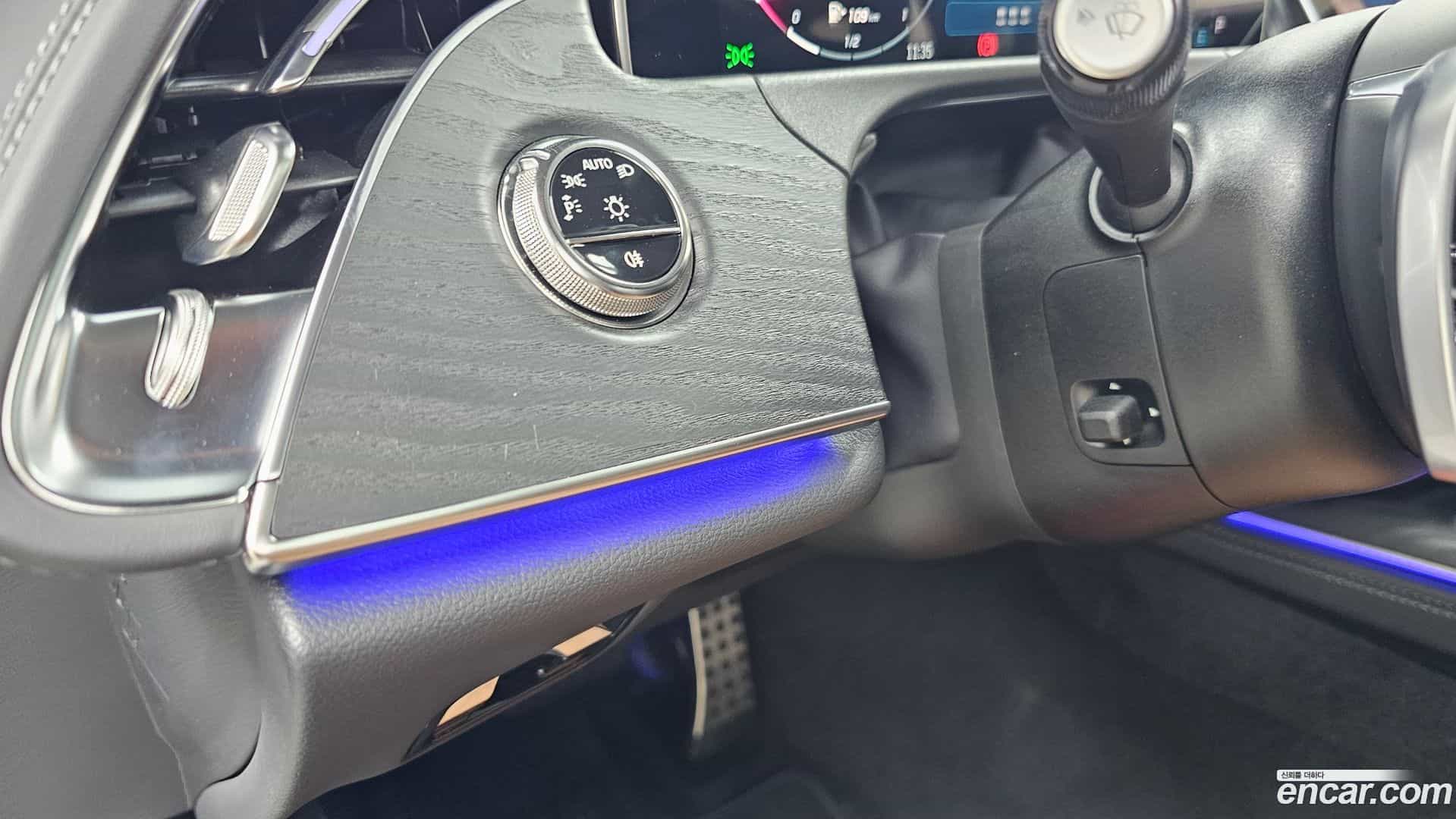 E-Class Mercedes-Benz 2025.8-OPTION-040