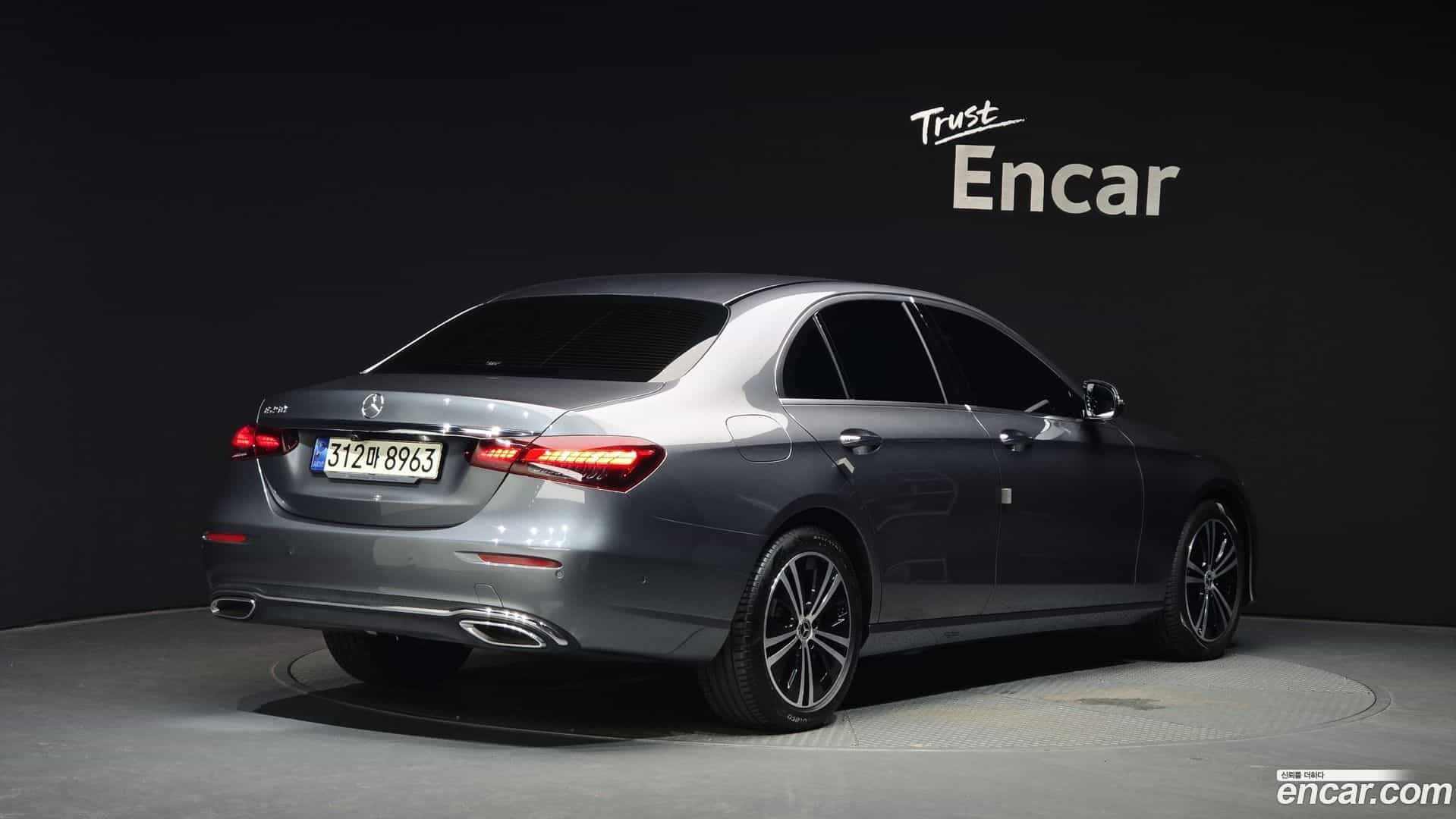 E-Class Mercedes-Benz 2021.5-OUTER-002