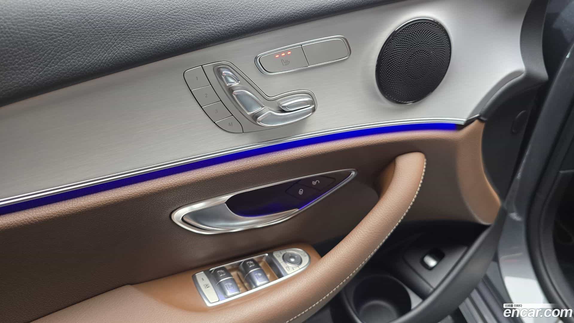 E-Class Mercedes-Benz 2021.5-OPTION-017