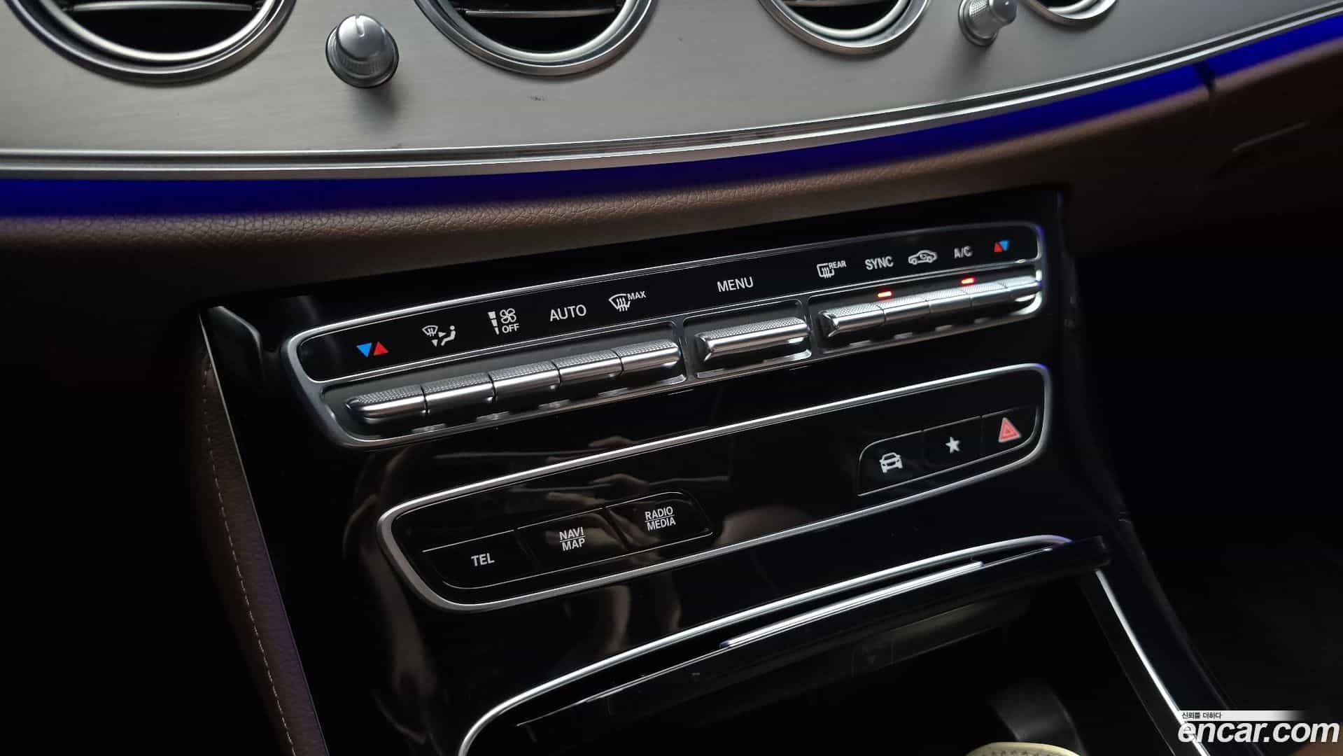 E-Class Mercedes-Benz 2021.5-OPTION-021