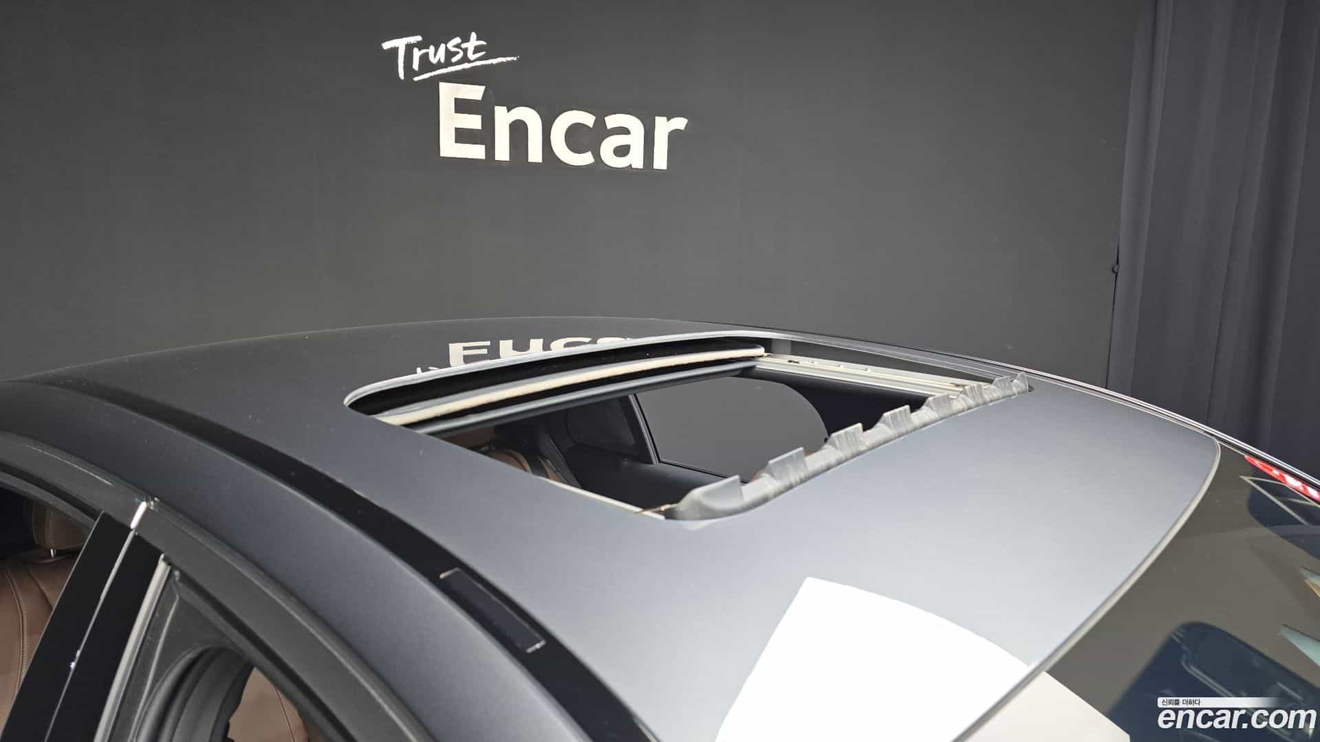E-Class Mercedes-Benz 2021.5-OPTION-023