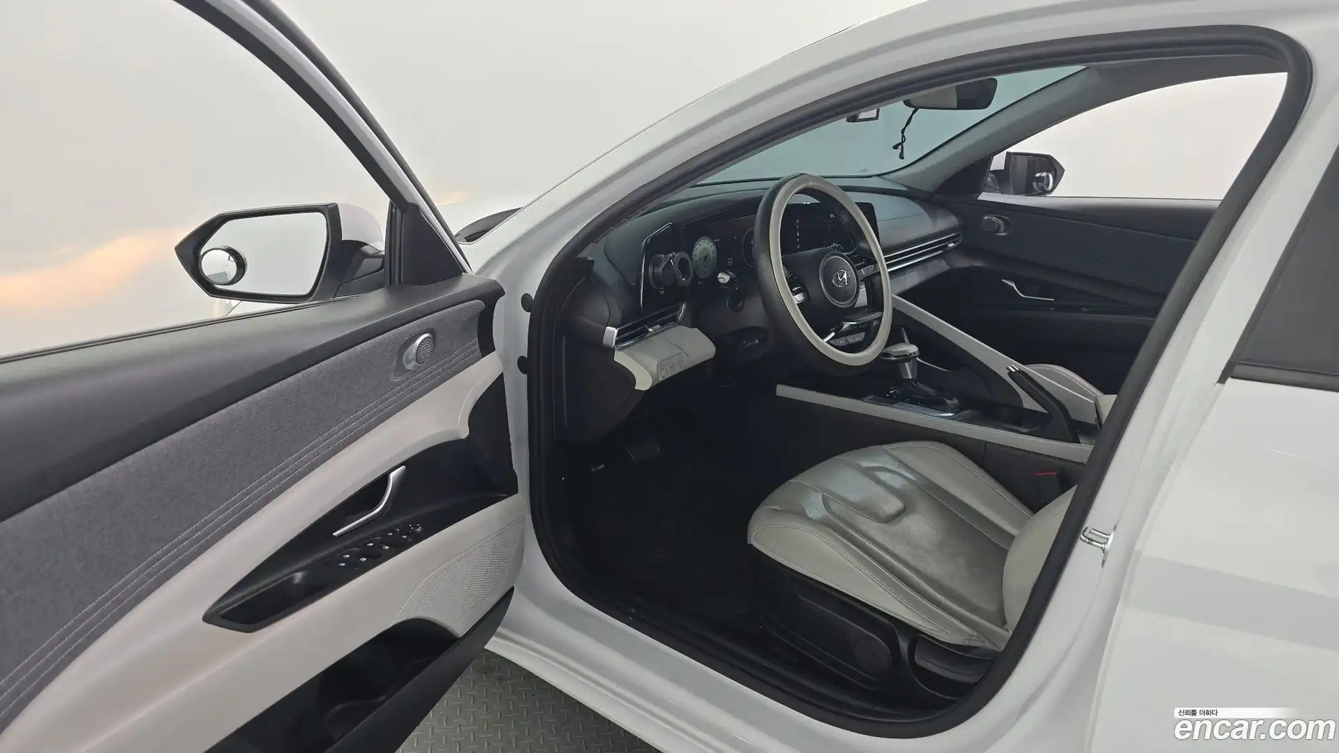 AVANTE Hyundai 2020.11-INNER-010