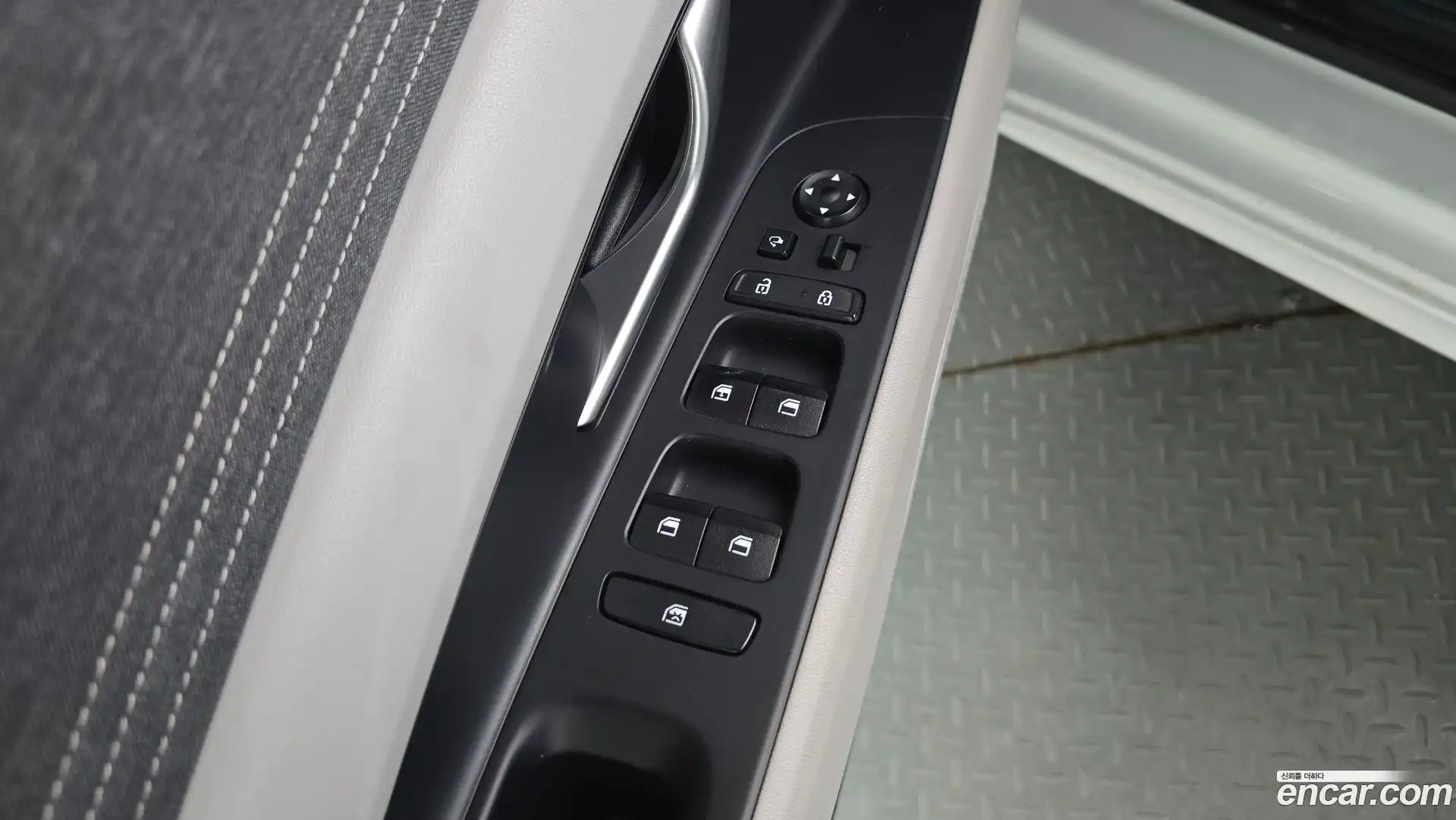 AVANTE Hyundai 2020.11-OPTION-023