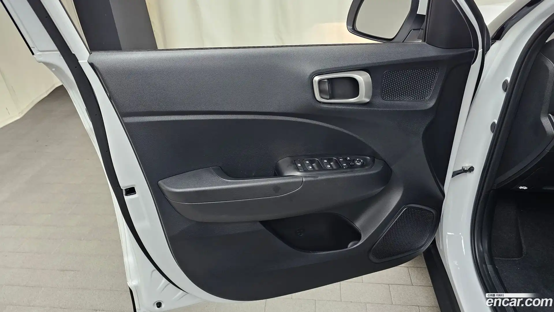 Venue Hyundai 2025.5-INNER-034