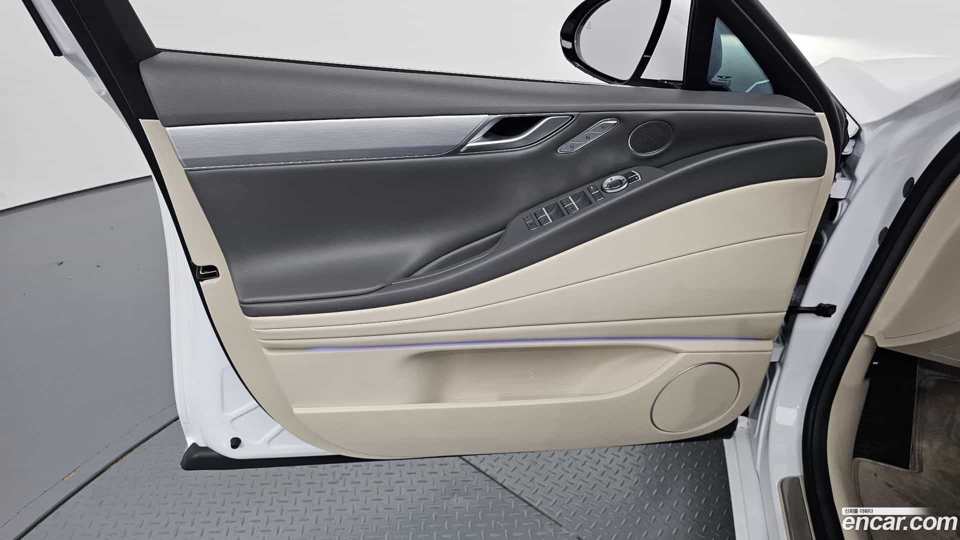 G80 Genesis 2024.6-INNER-034