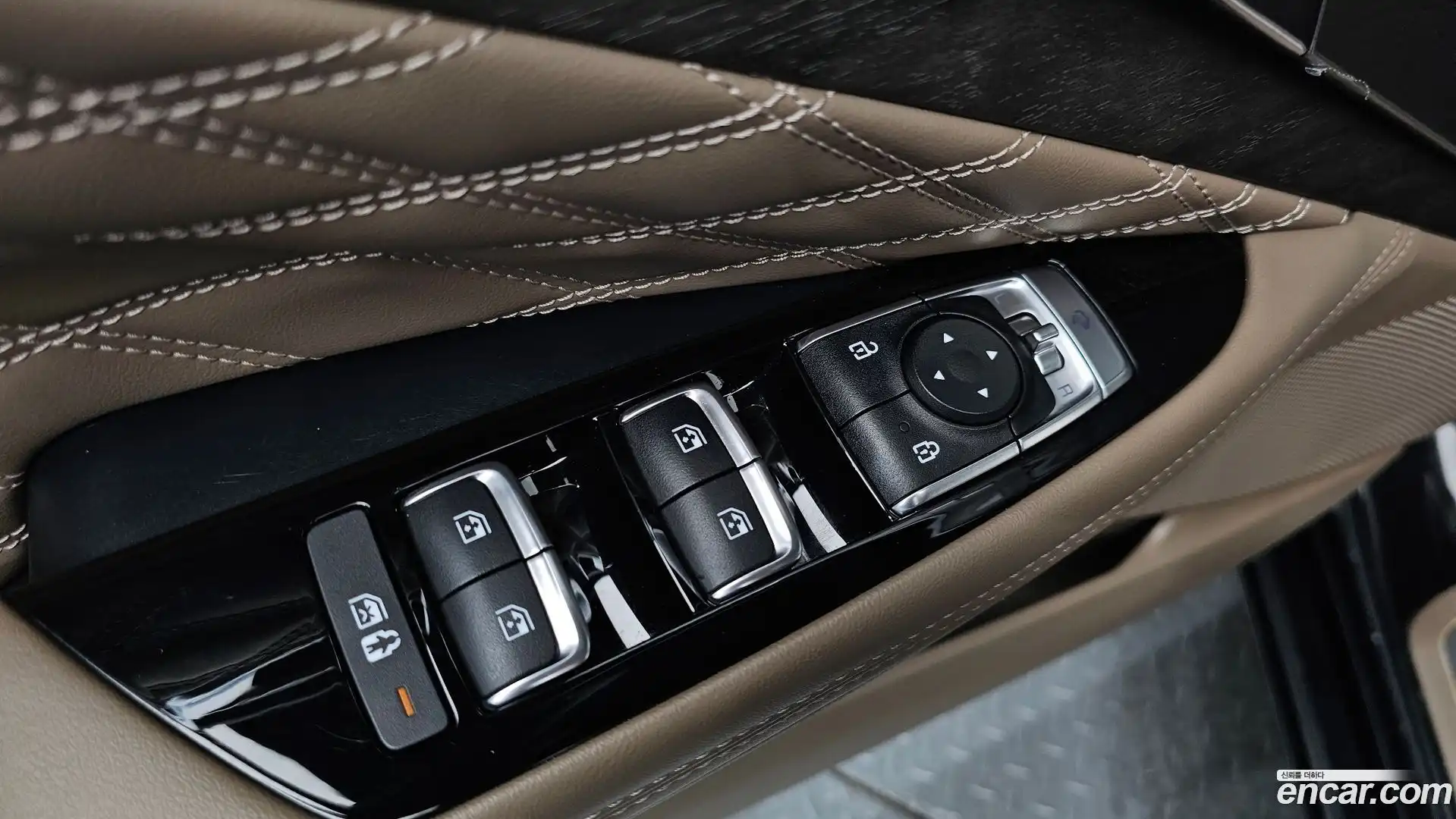 K8 Kia 2022.9-OPTION-048