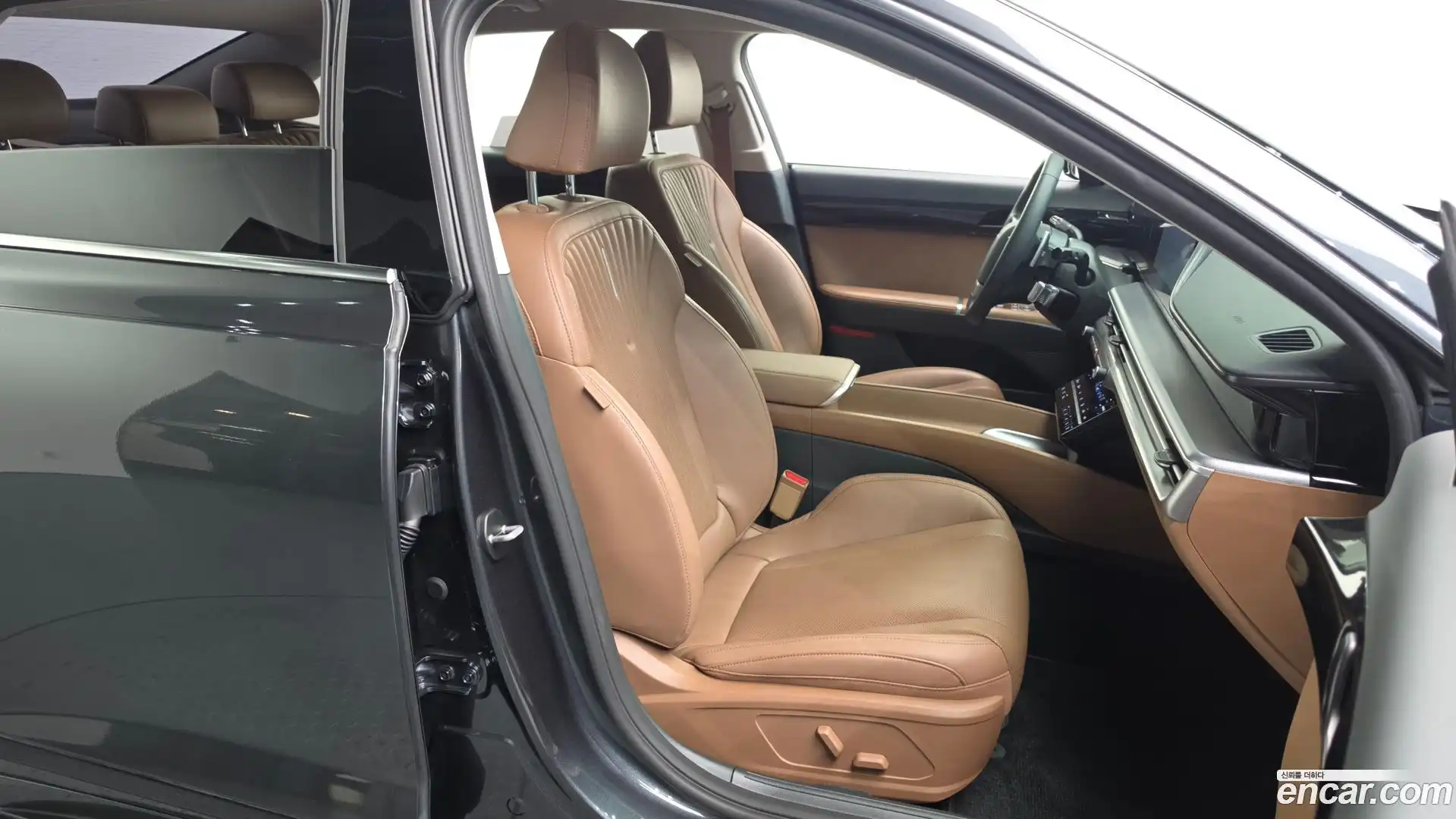 Grandeur Hyundai 2023.6-OPTION-016