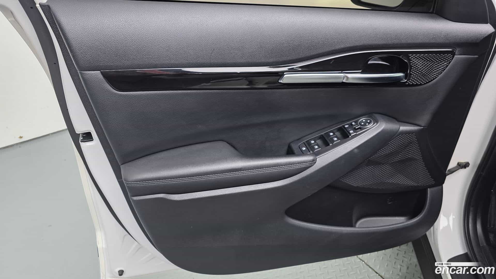 Seltos Kia 2022.3-INNER-034