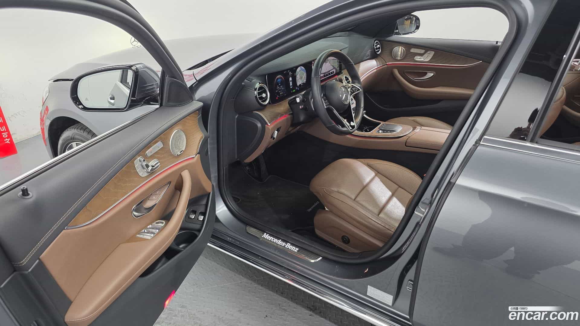 E-Class Mercedes-Benz 2021.3-INNER-010
