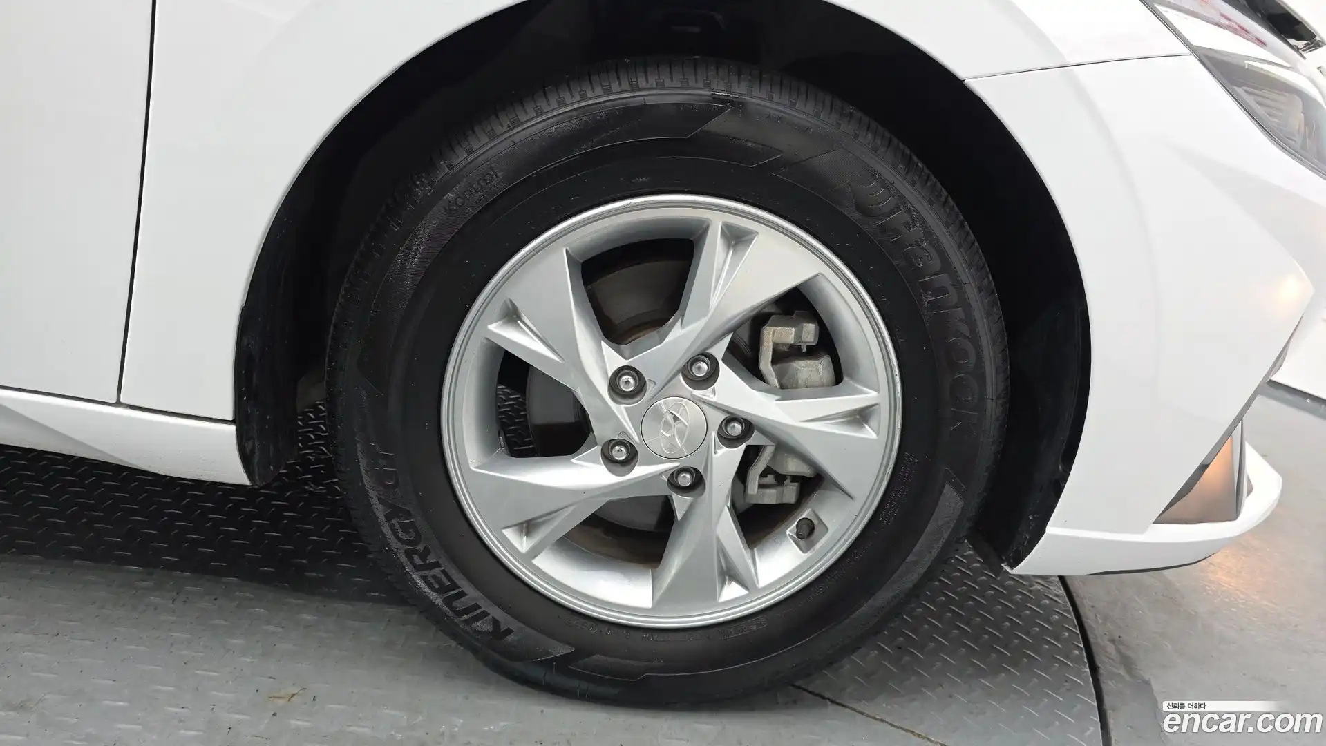 AVANTE Hyundai 2022.4-OUTER-005
