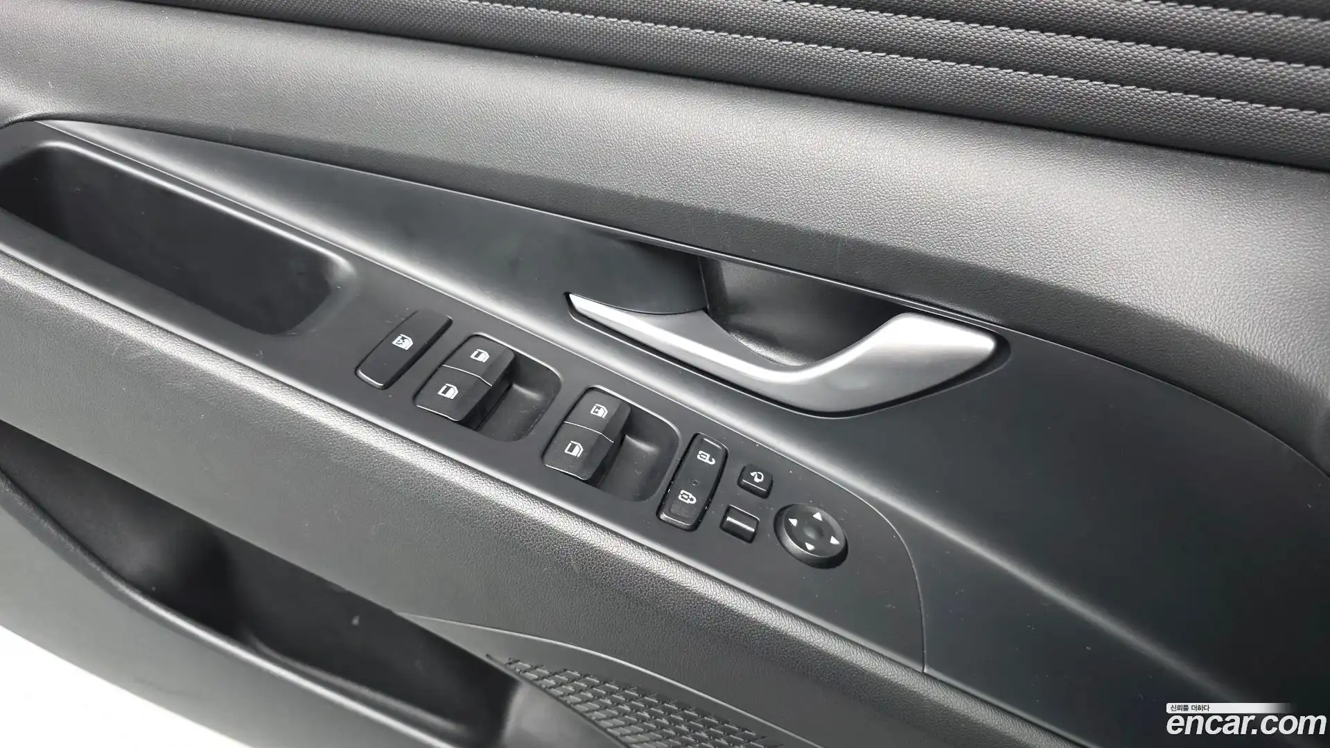 AVANTE Hyundai 2022.4-OPTION-021