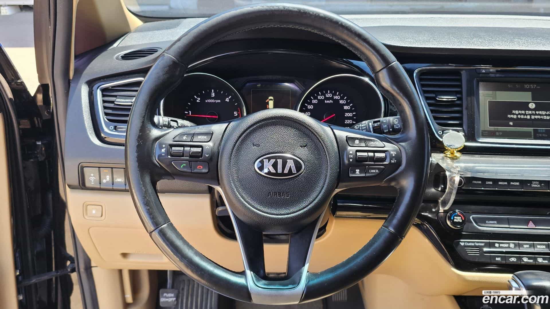 Canival Kia 2017.1-OPTION-017
