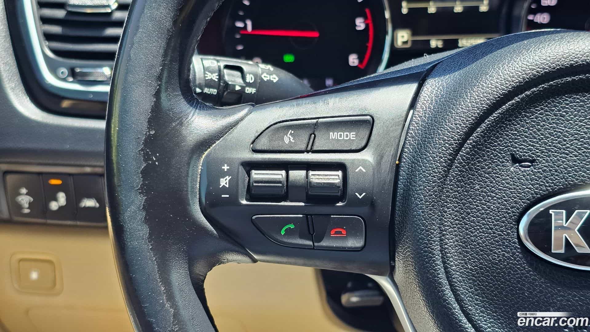 Canival Kia 2017.1-OPTION-018