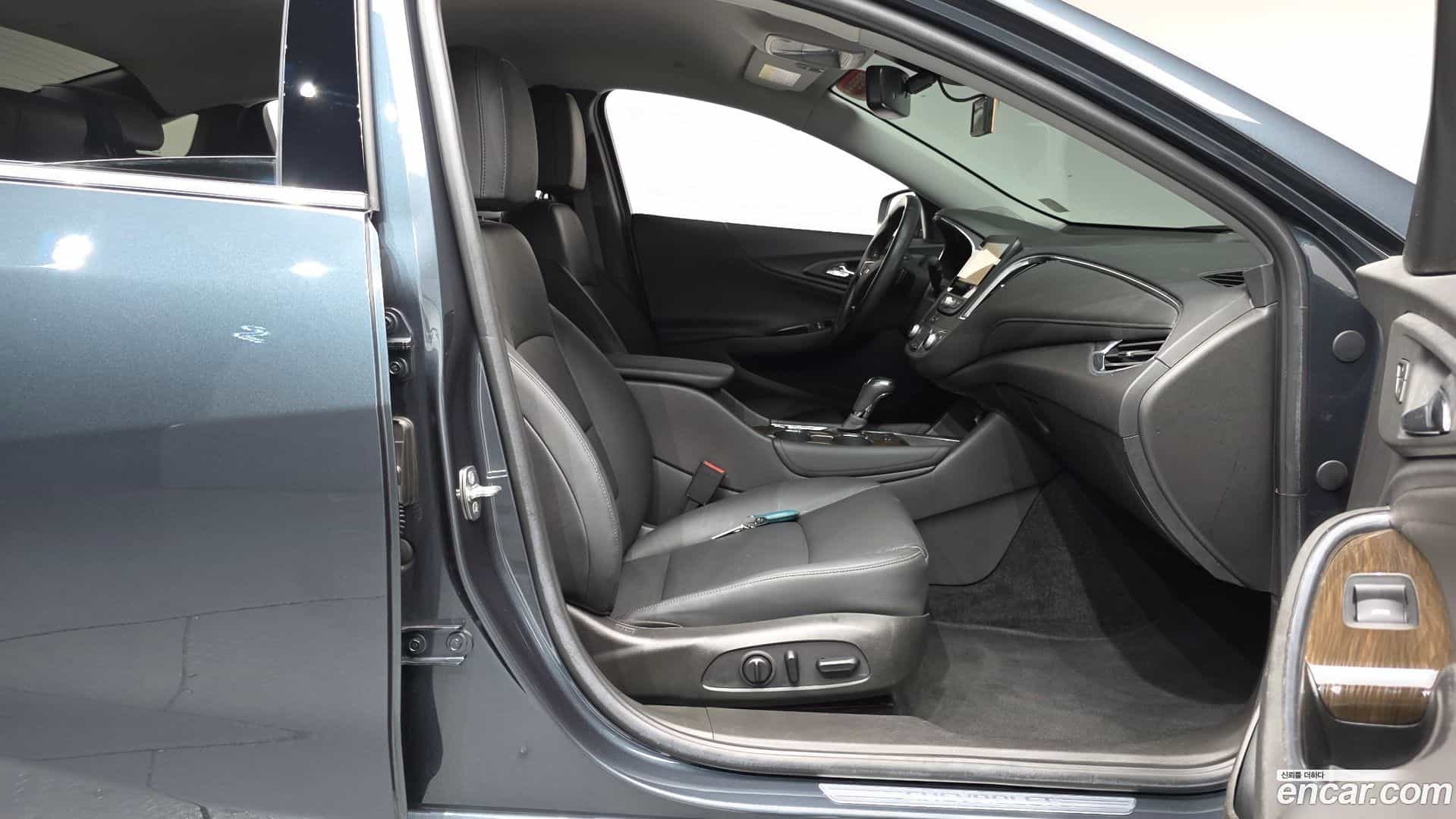 Malibu Chevrolet 2020.9-INNER-036