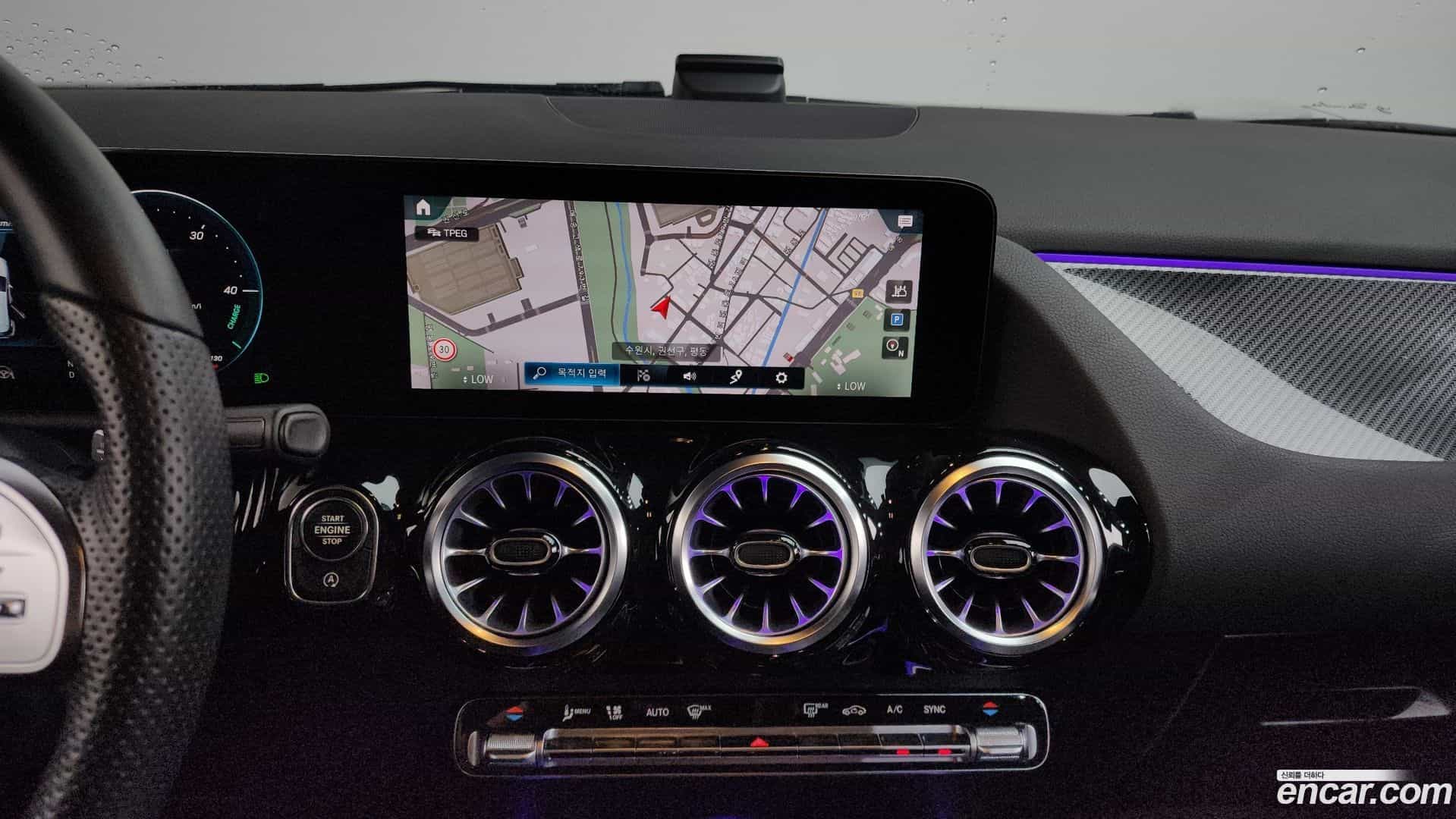 GLA-Class Mercedes-Benz 2021.11-OPTION-018
