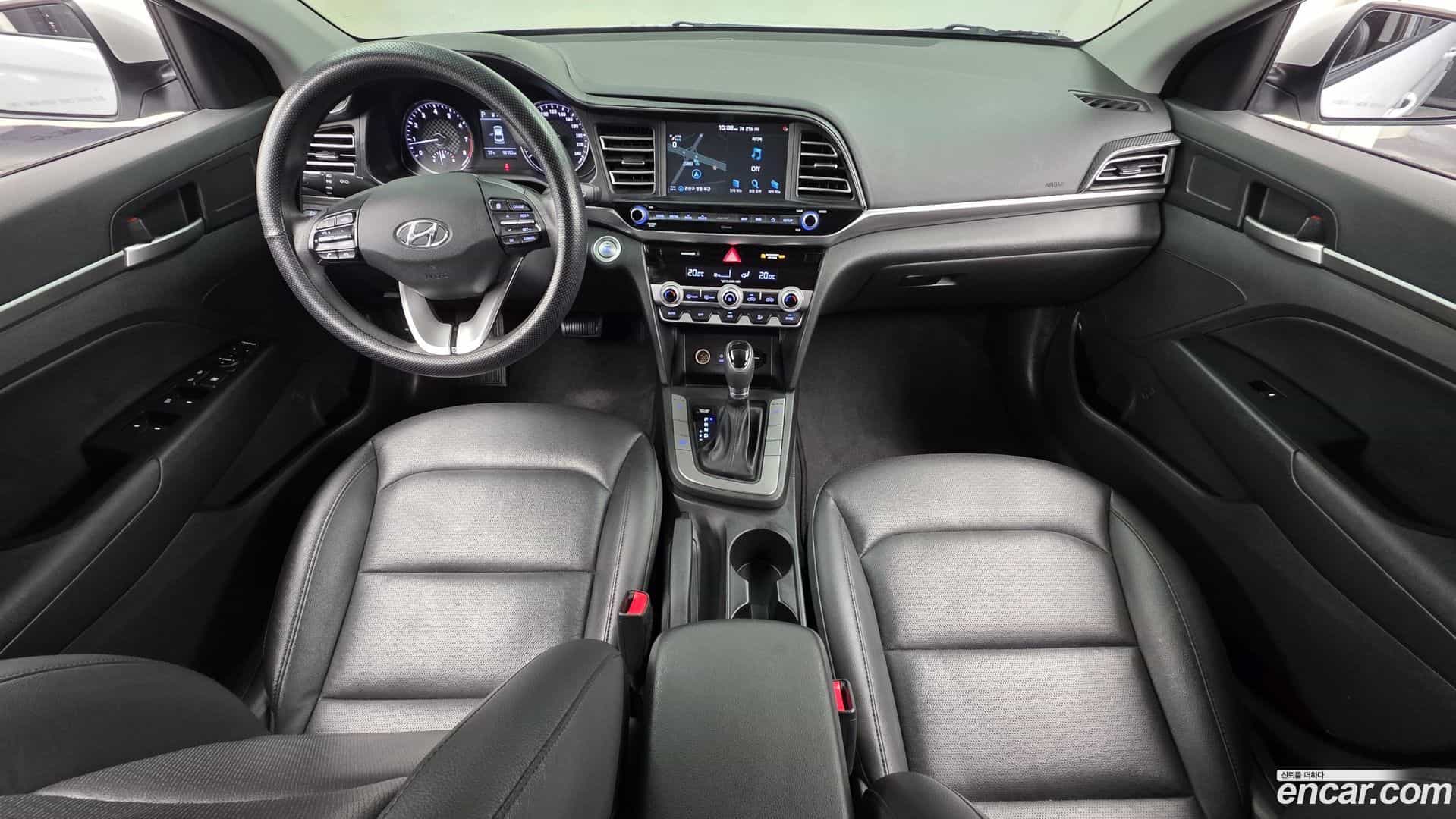 AVANTE Hyundai 2019.2-INNER-007