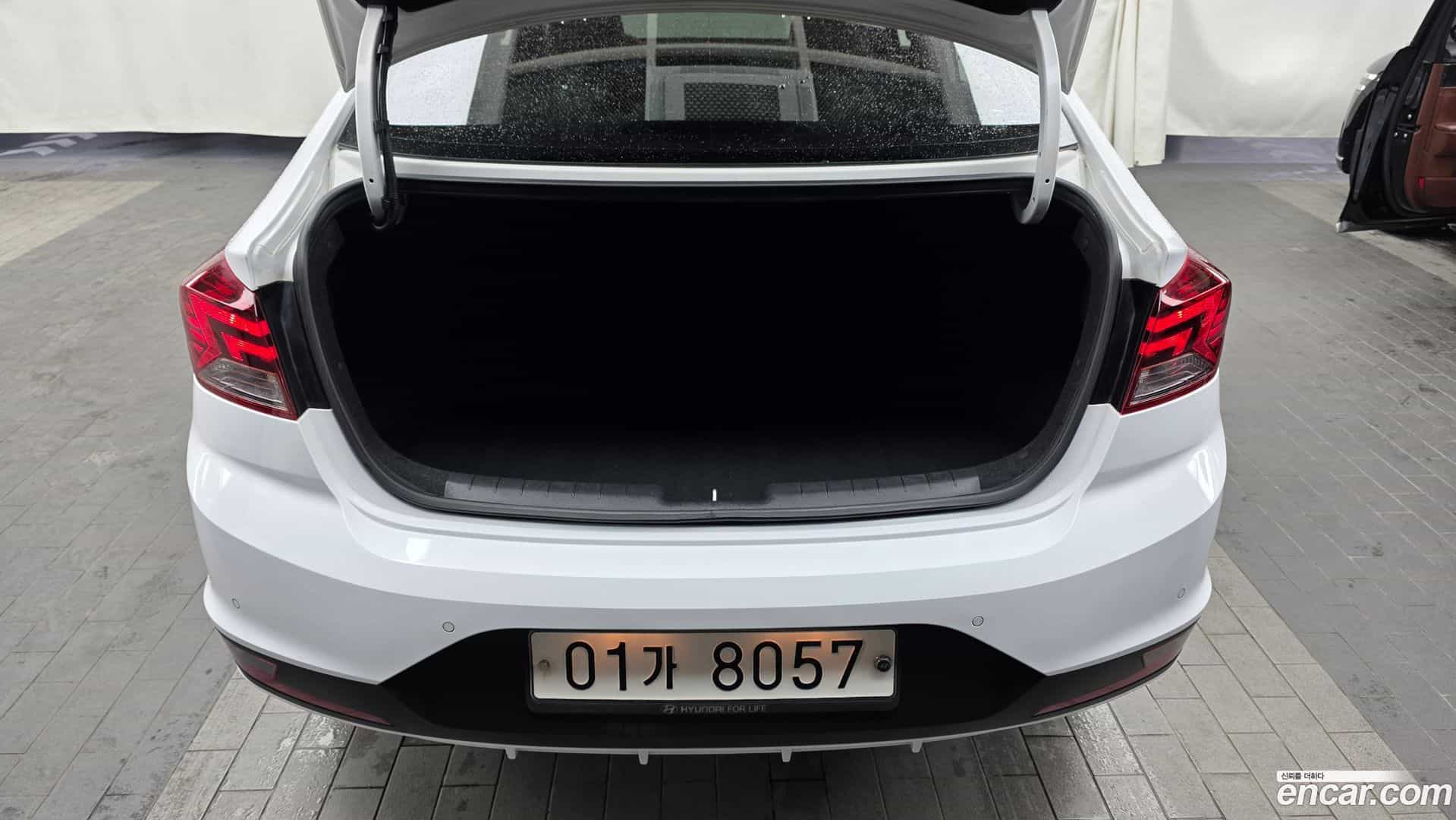 AVANTE Hyundai 2019.2-OPTION-024
