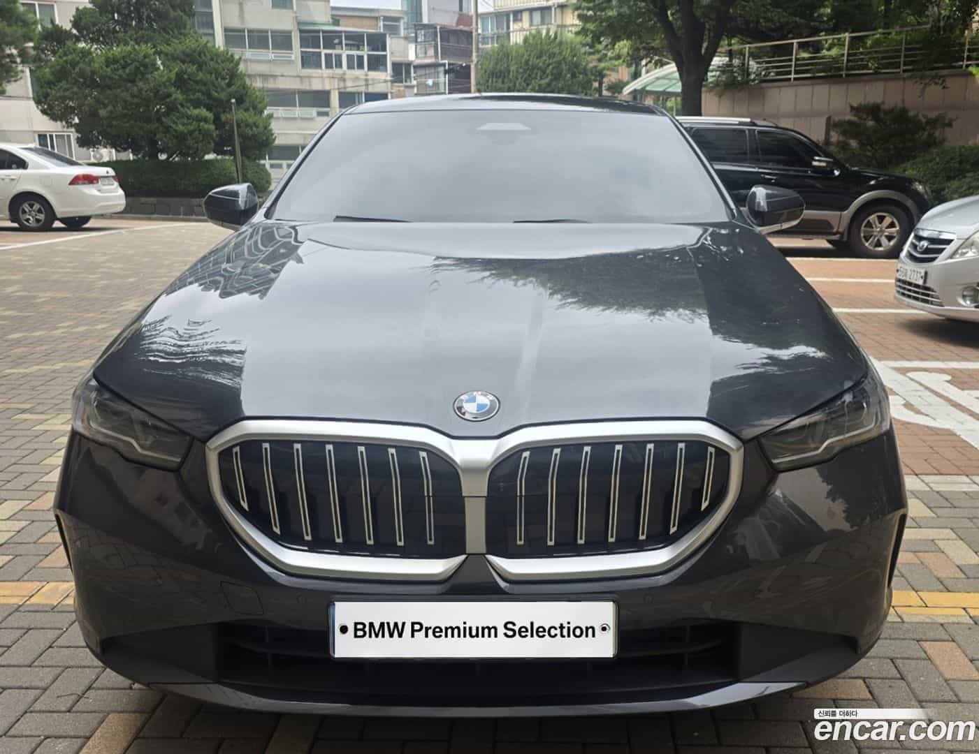 5-Series BMW 2025.9-OUTER-001