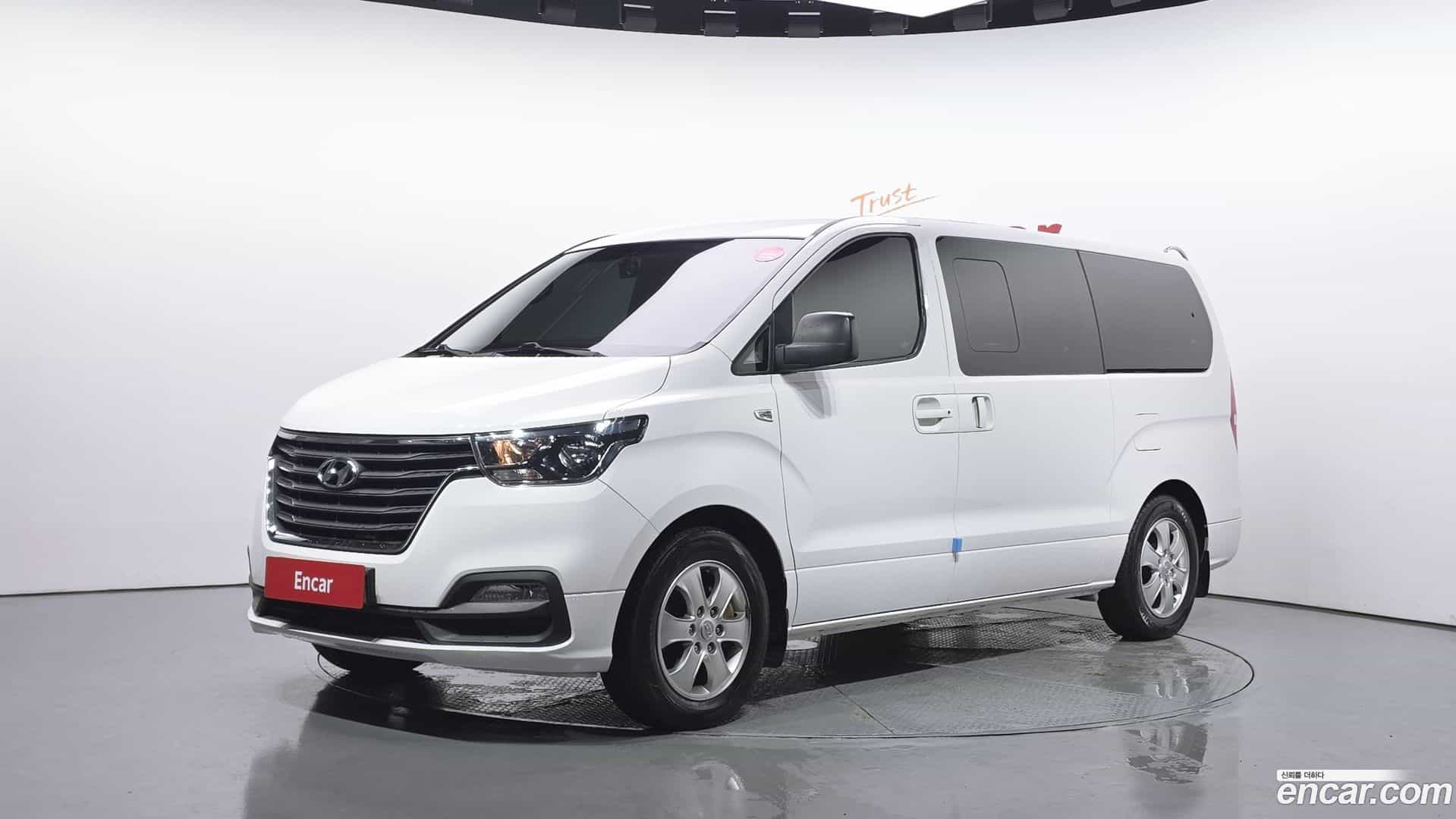 Starex Hyundai 2019.0-OUTER-001