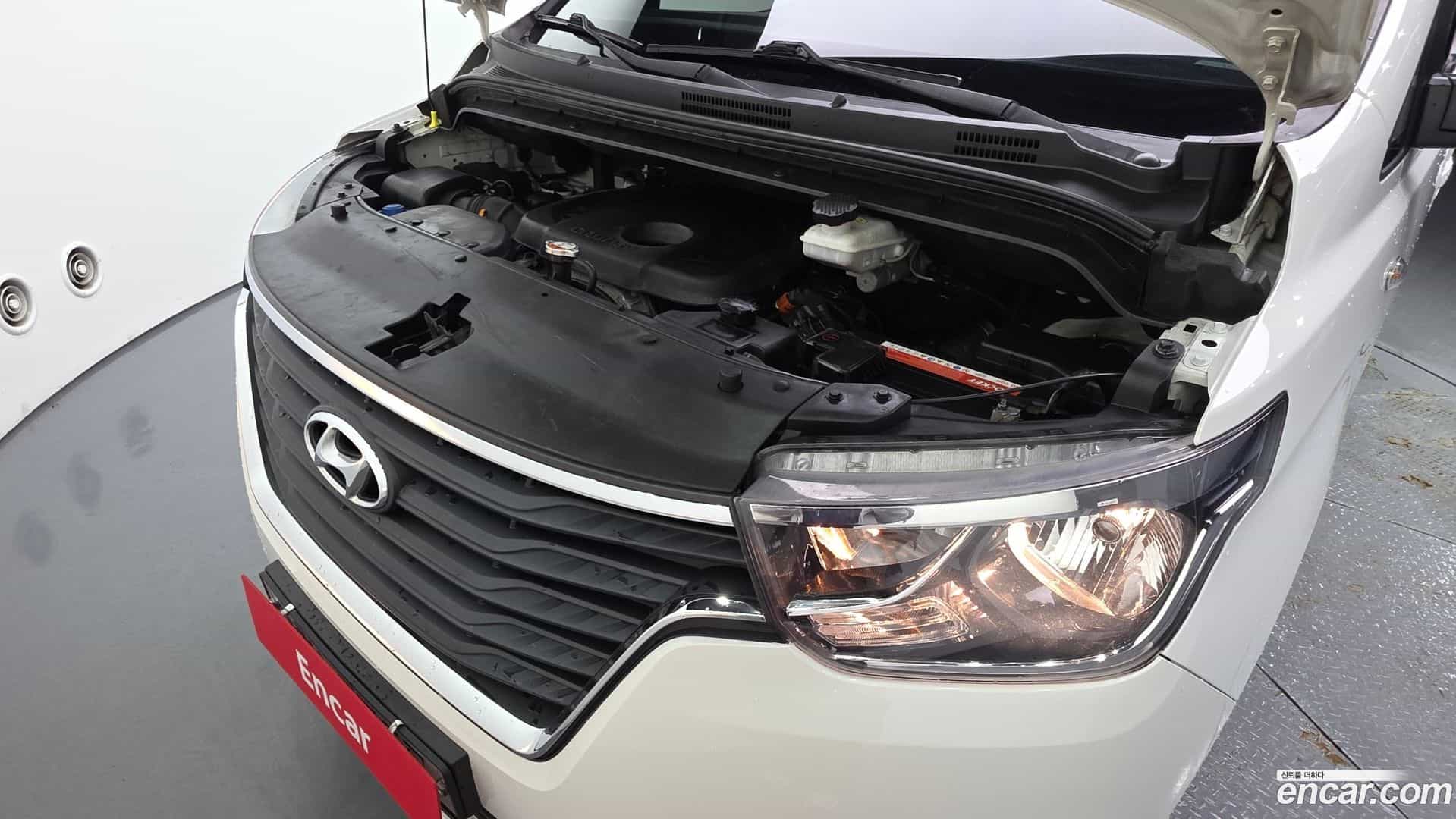 Starex Hyundai 2019.0-OUTER-006