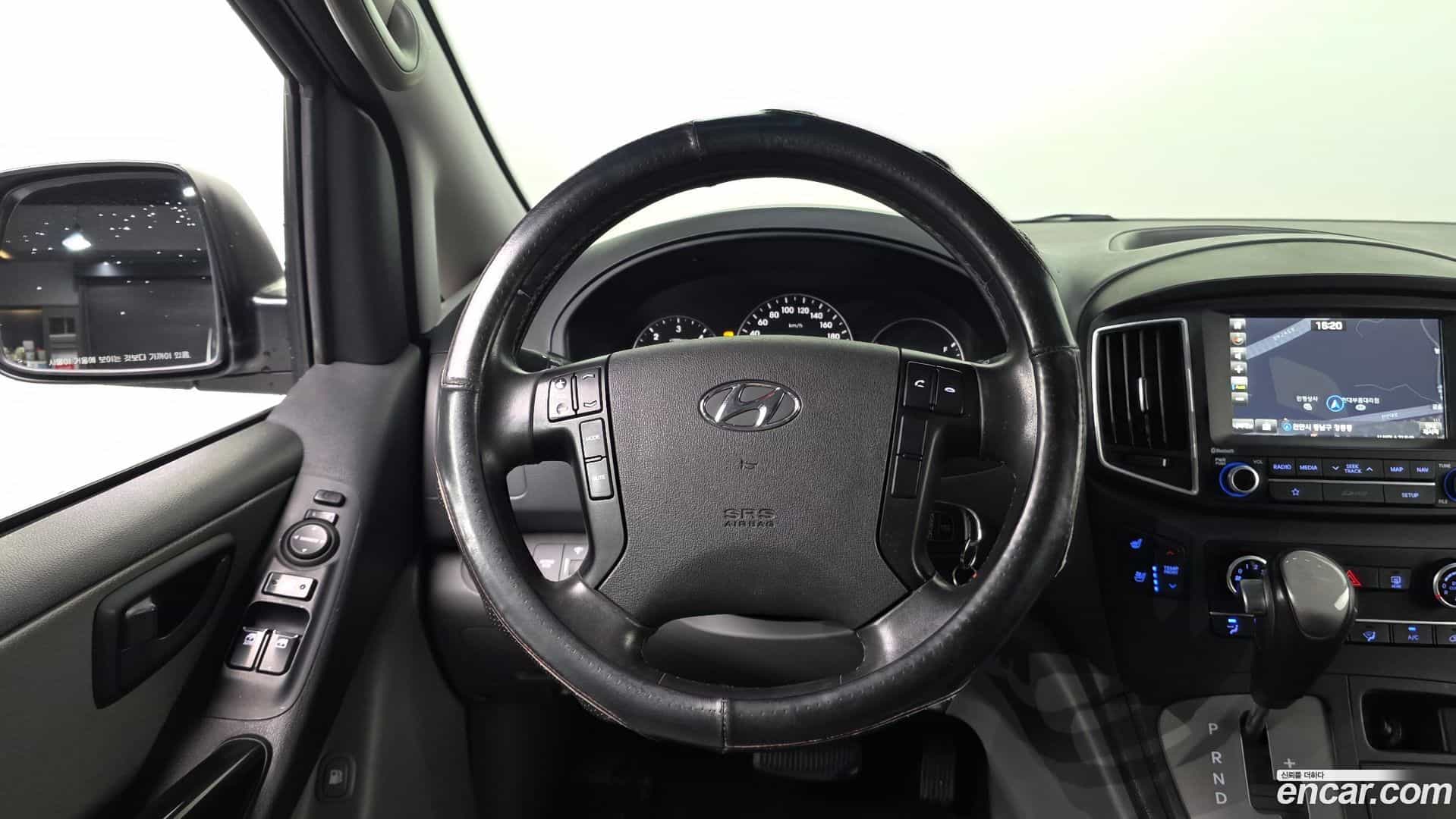 Starex Hyundai 2019.0-OPTION-019