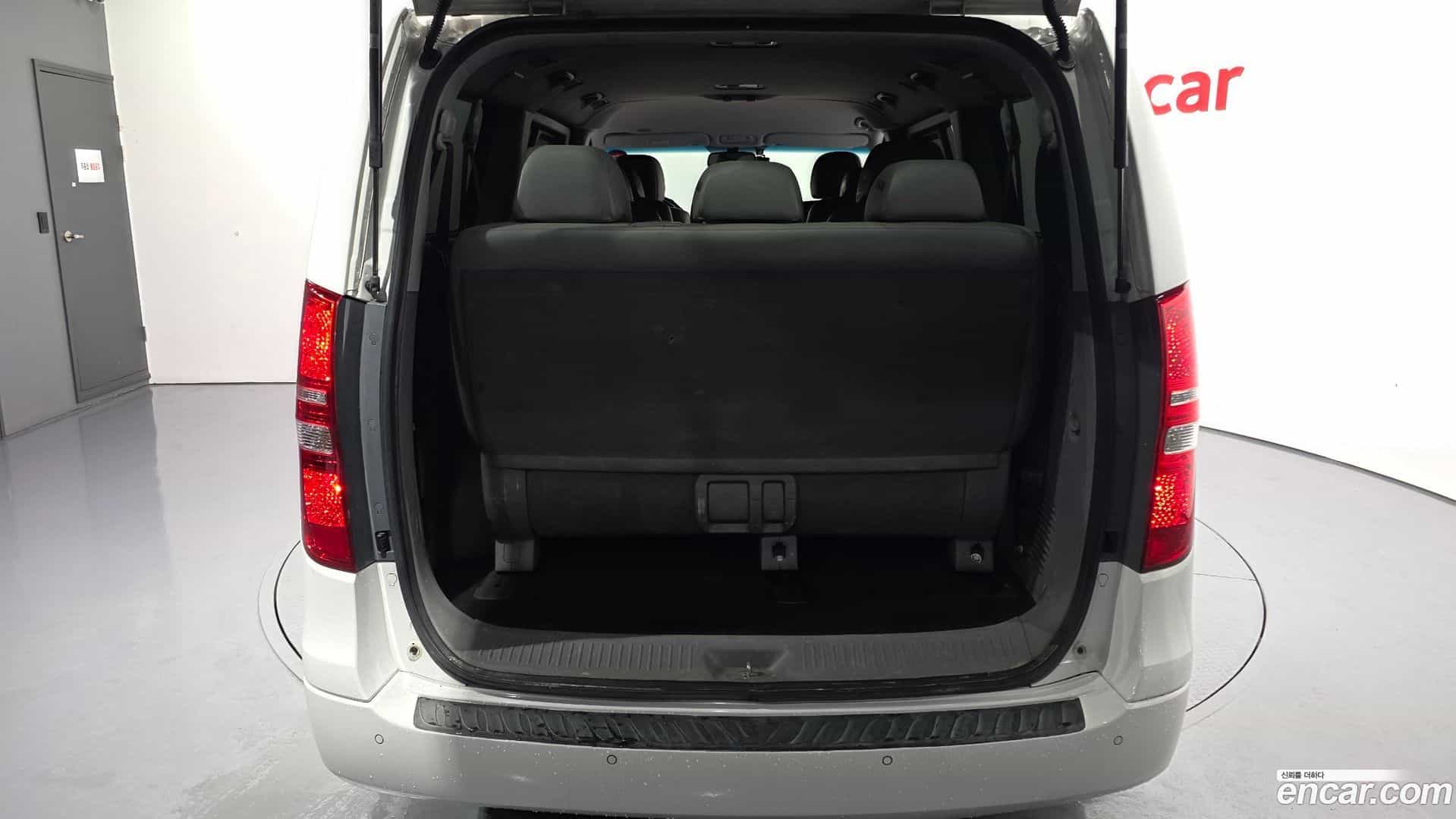 Starex Hyundai 2019.0-OPTION-024