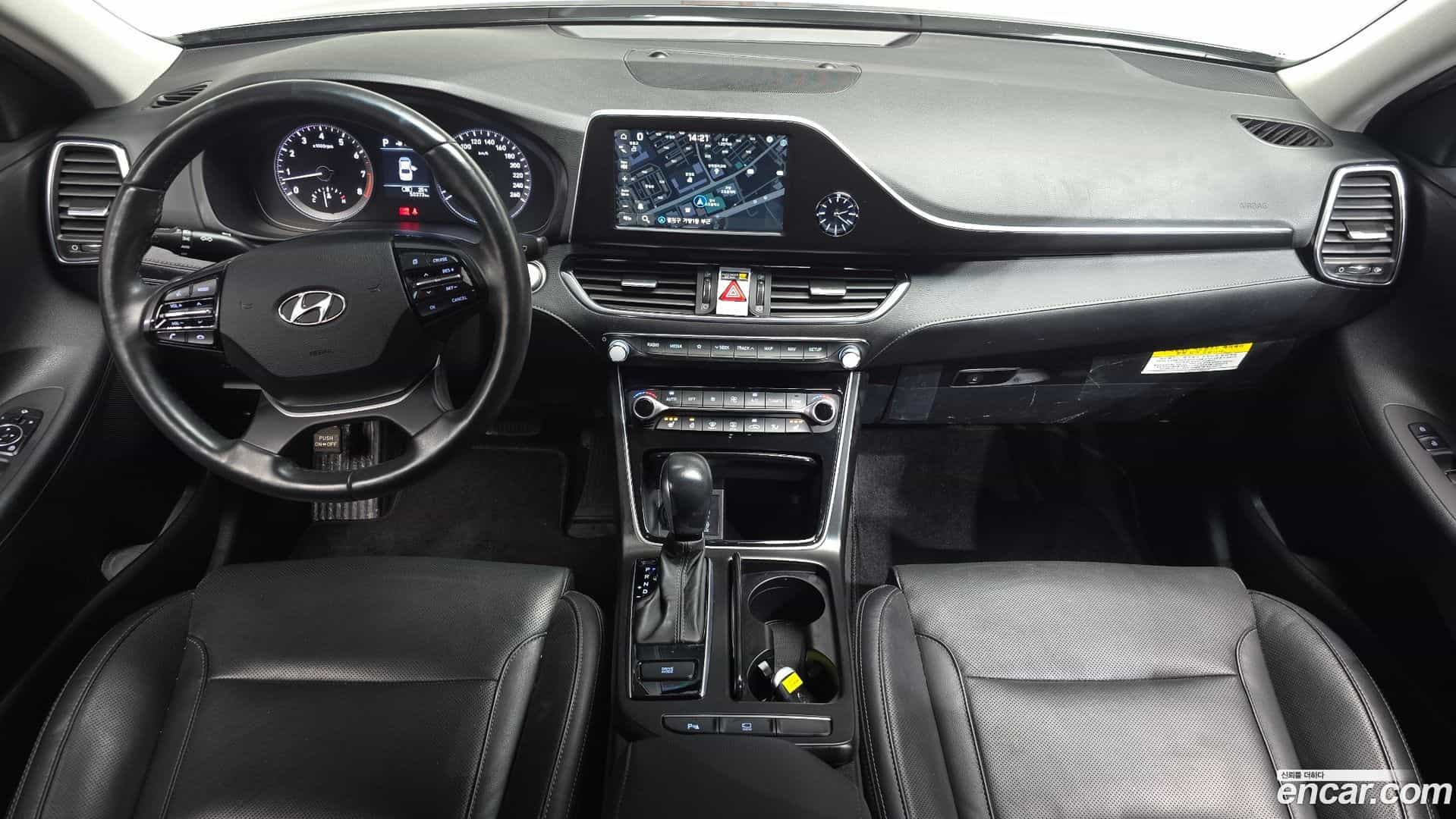 Grandeur Hyundai 2018.2-INNER-007