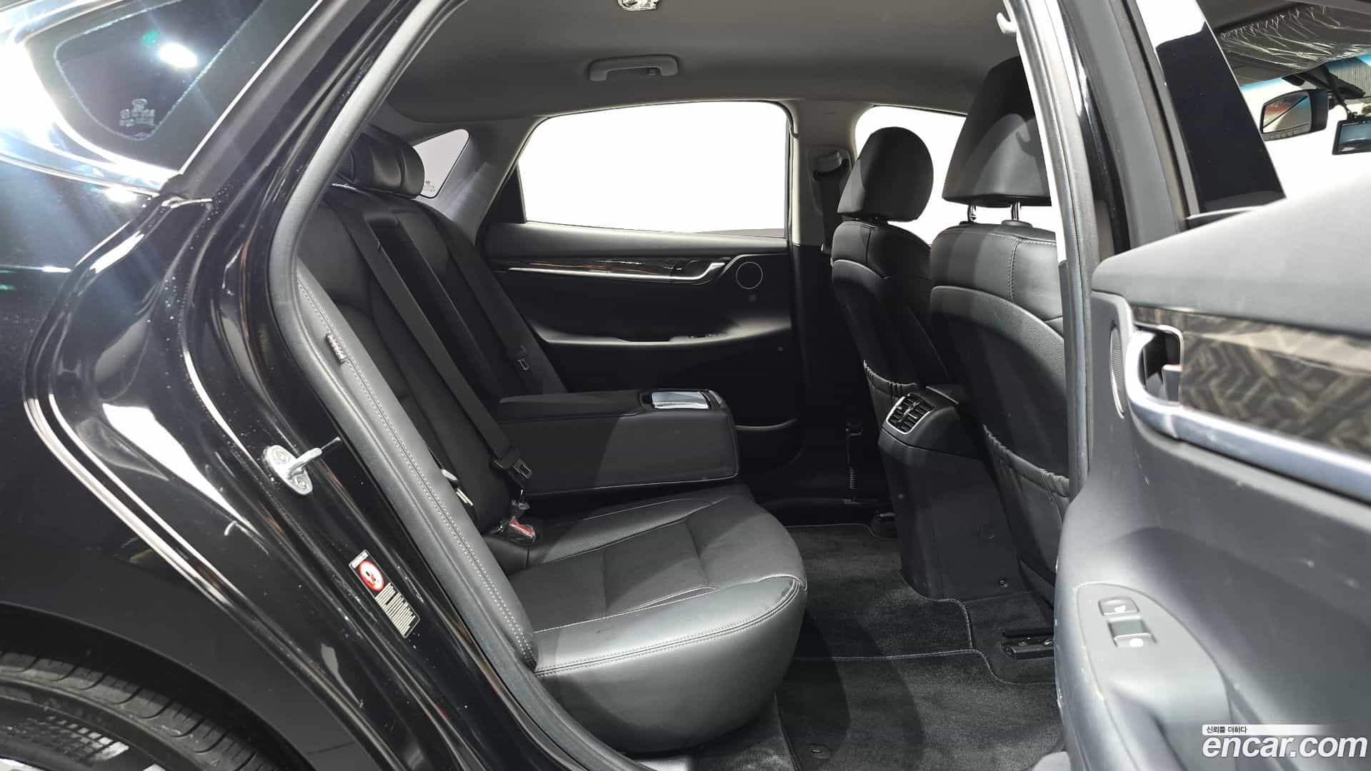 Grandeur Hyundai 2018.2-OPTION-016