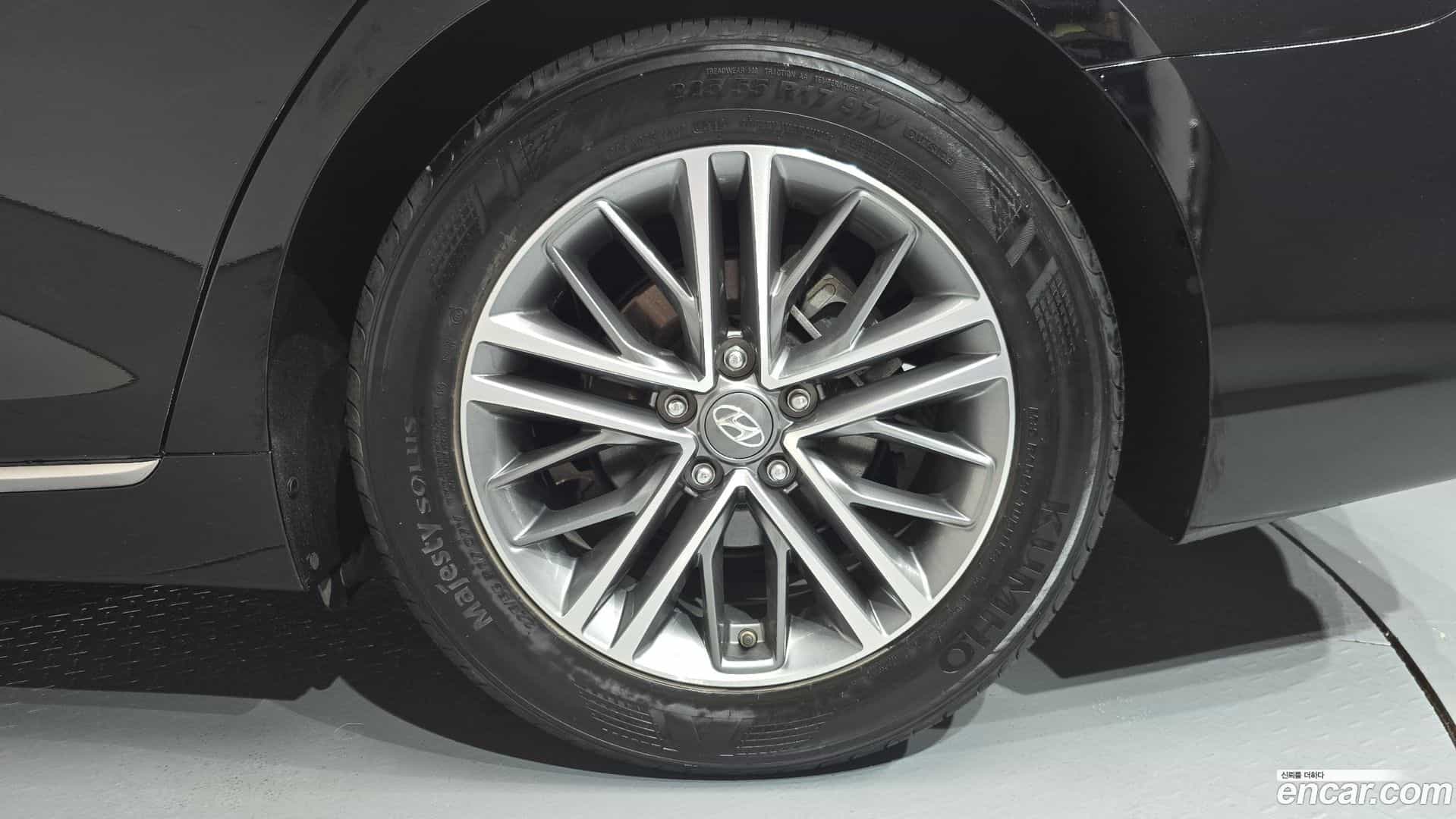 Grandeur Hyundai 2018.2-OUTER-031