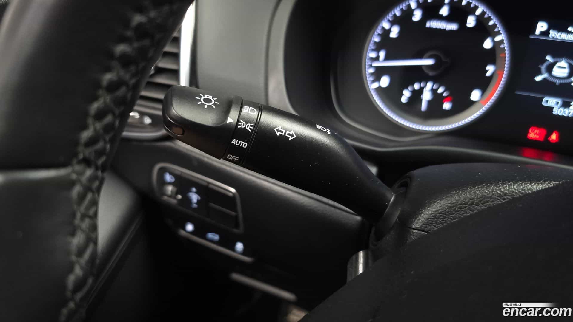 Grandeur Hyundai 2018.2-OPTION-042