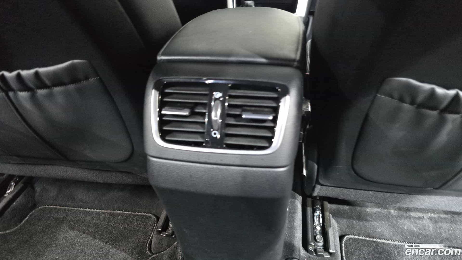 Grandeur Hyundai 2018.2-OPTION-044
