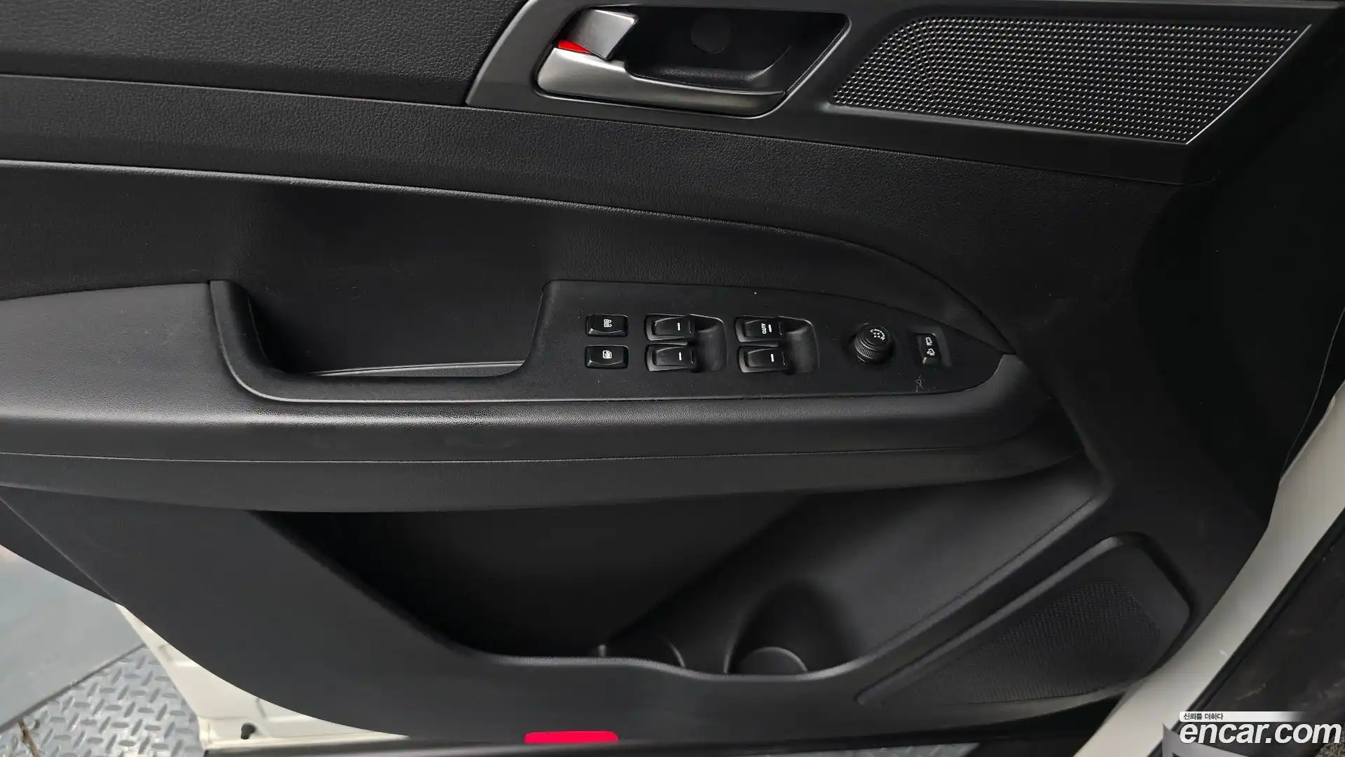 Rexton KG Mobility 2024.4-INNER-034