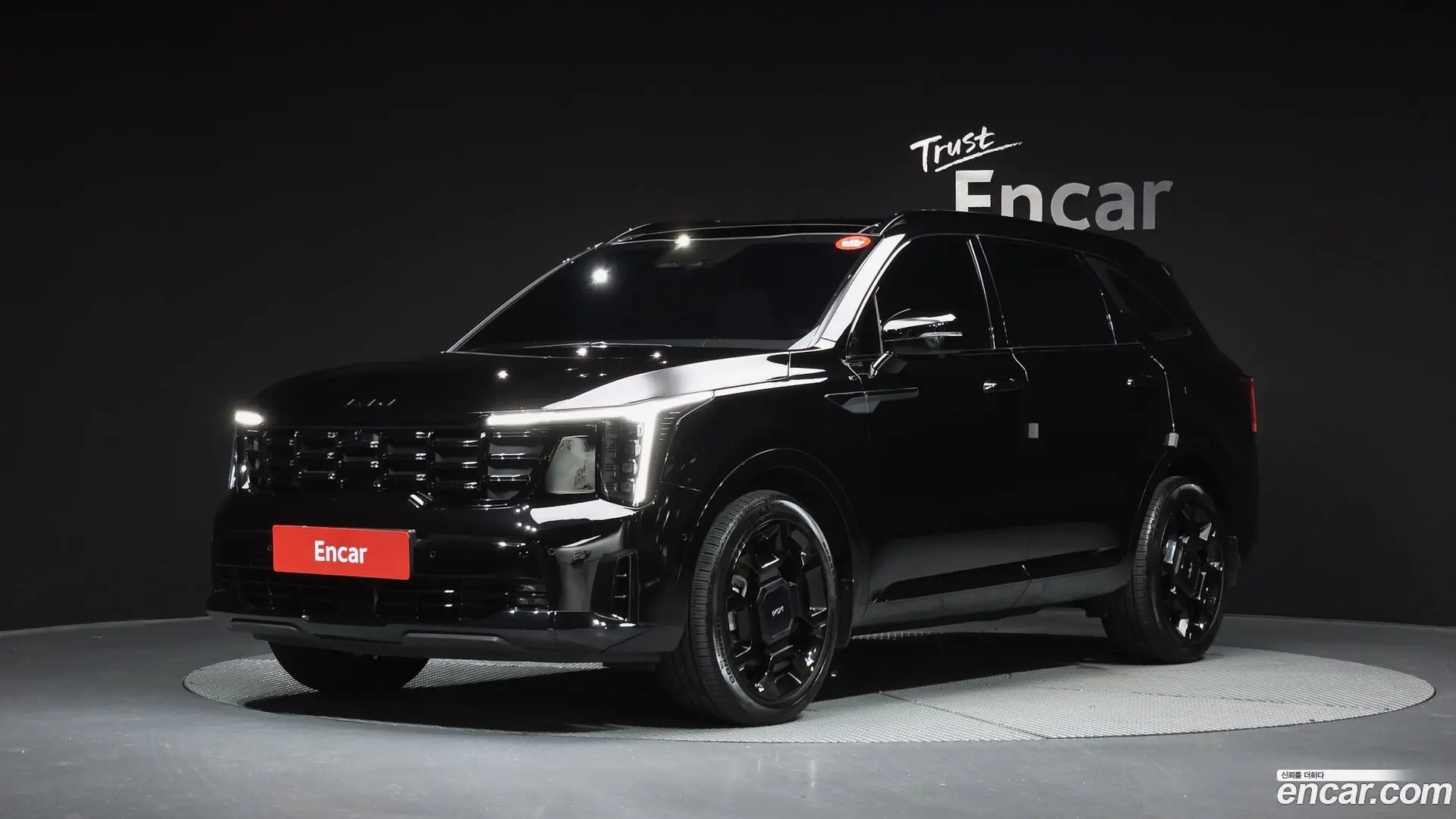 Main__Slider__Photo:Sorento Kia 2025.4-0
